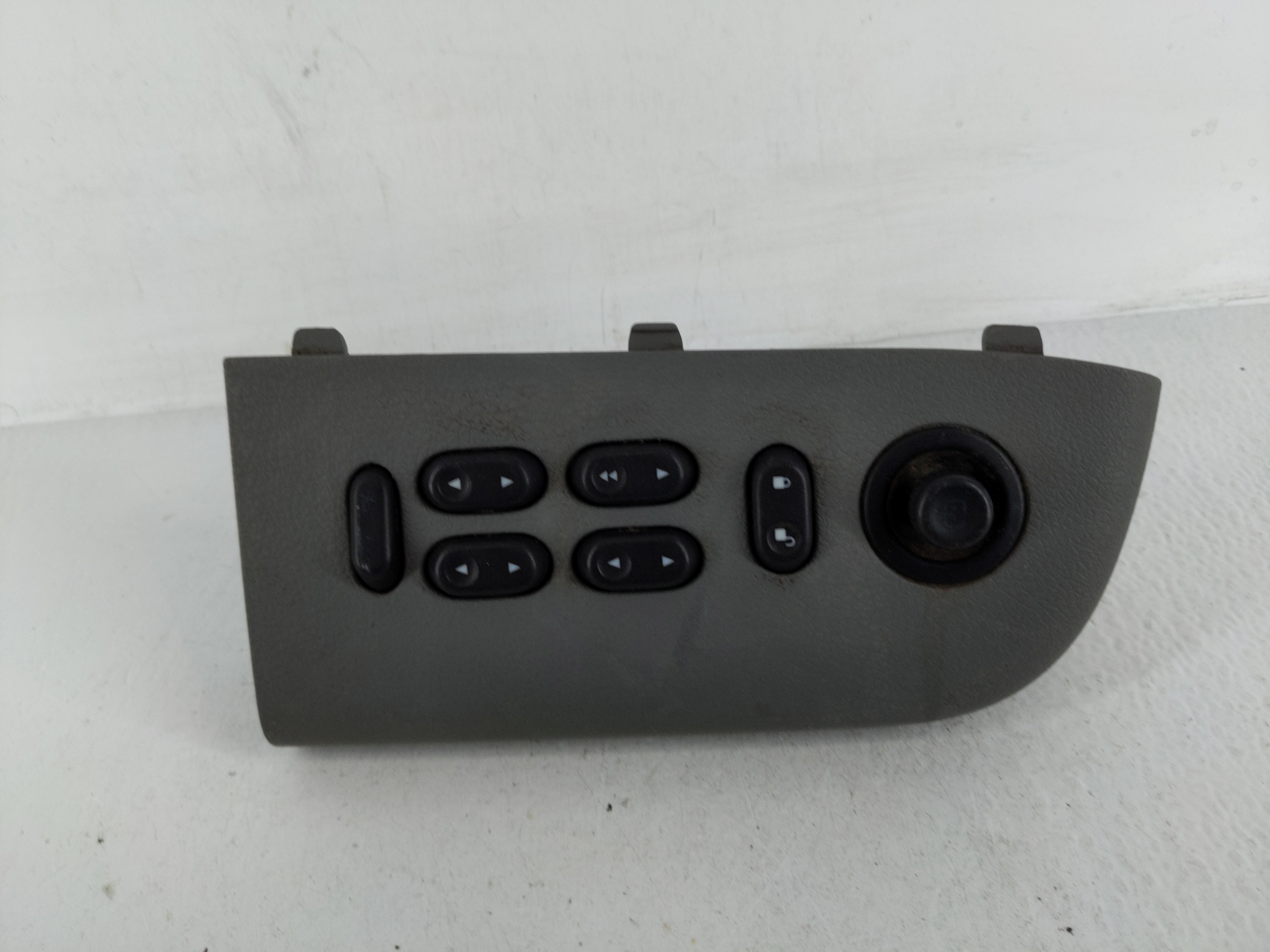 2004-2008 Ford F-150 Driver Left Door Master Power Window Switch 1165200 - Oemusedautoparts1.com