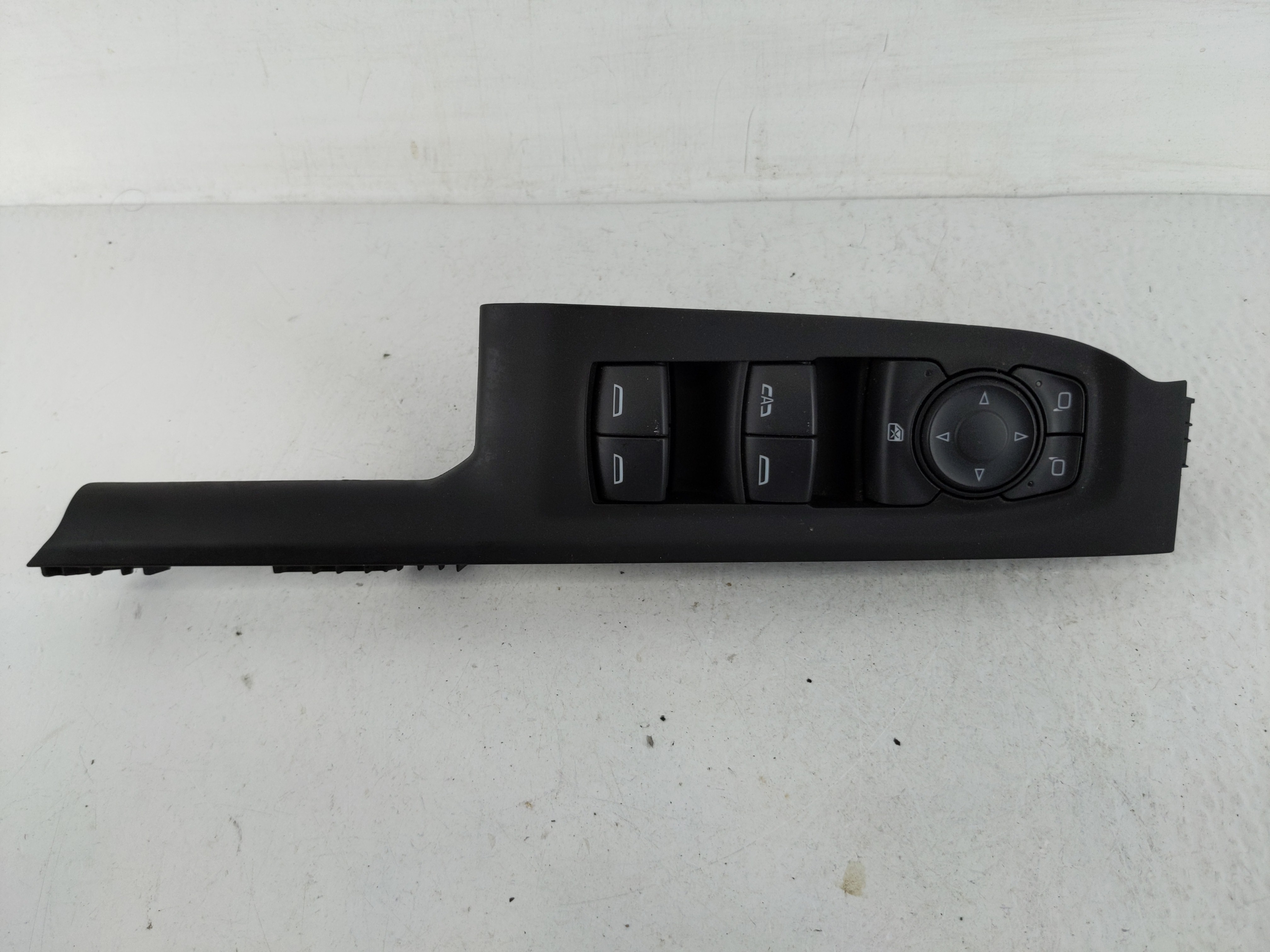 2019-2022 Gmc Sierra 1500 Driver Left Door Master Power Window Switch 1165202 - Oemusedautoparts1.com
