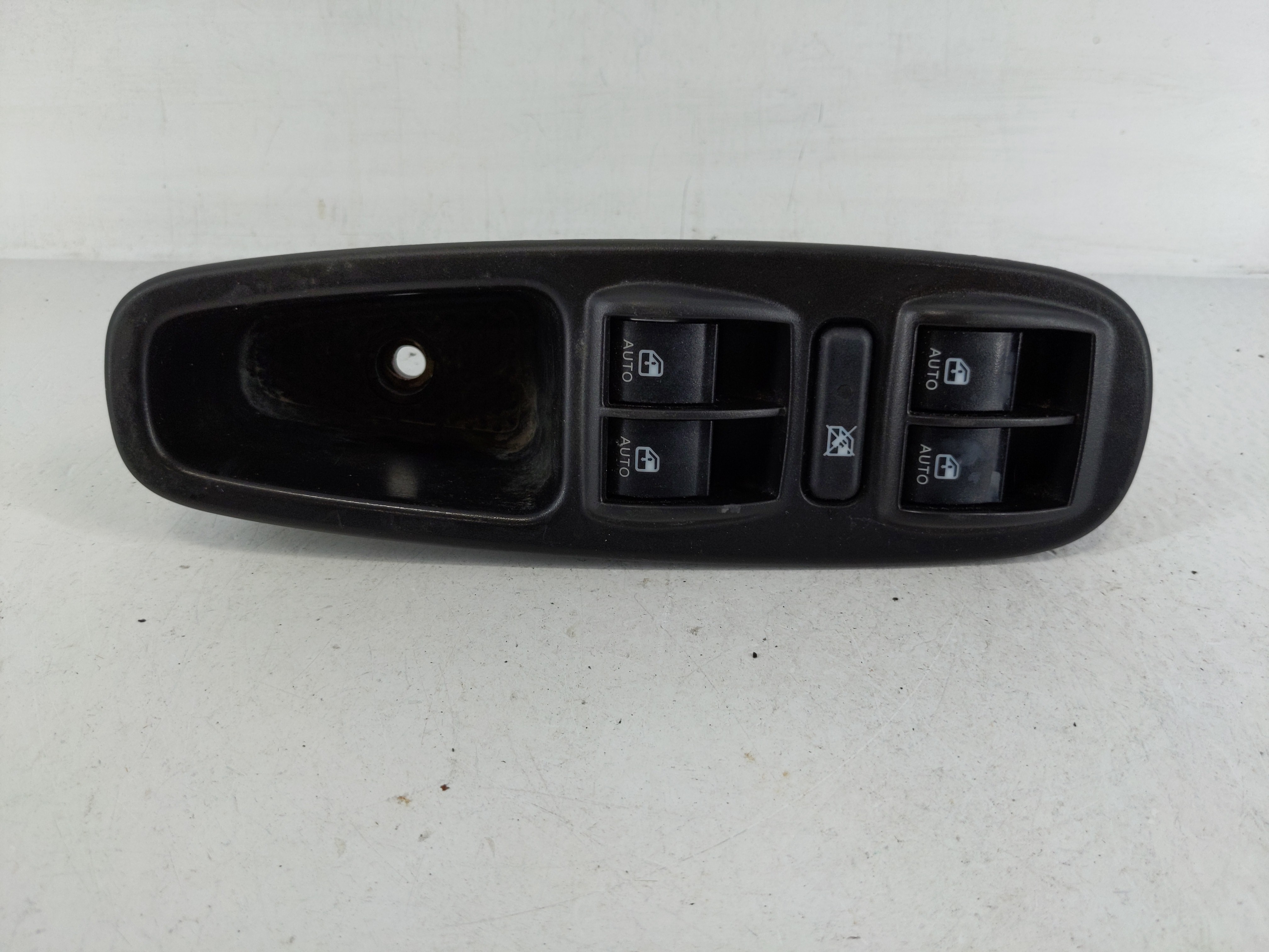 Picture of 2014 Fiat 500 Driver Left Door Master Power Window Switch 1165231