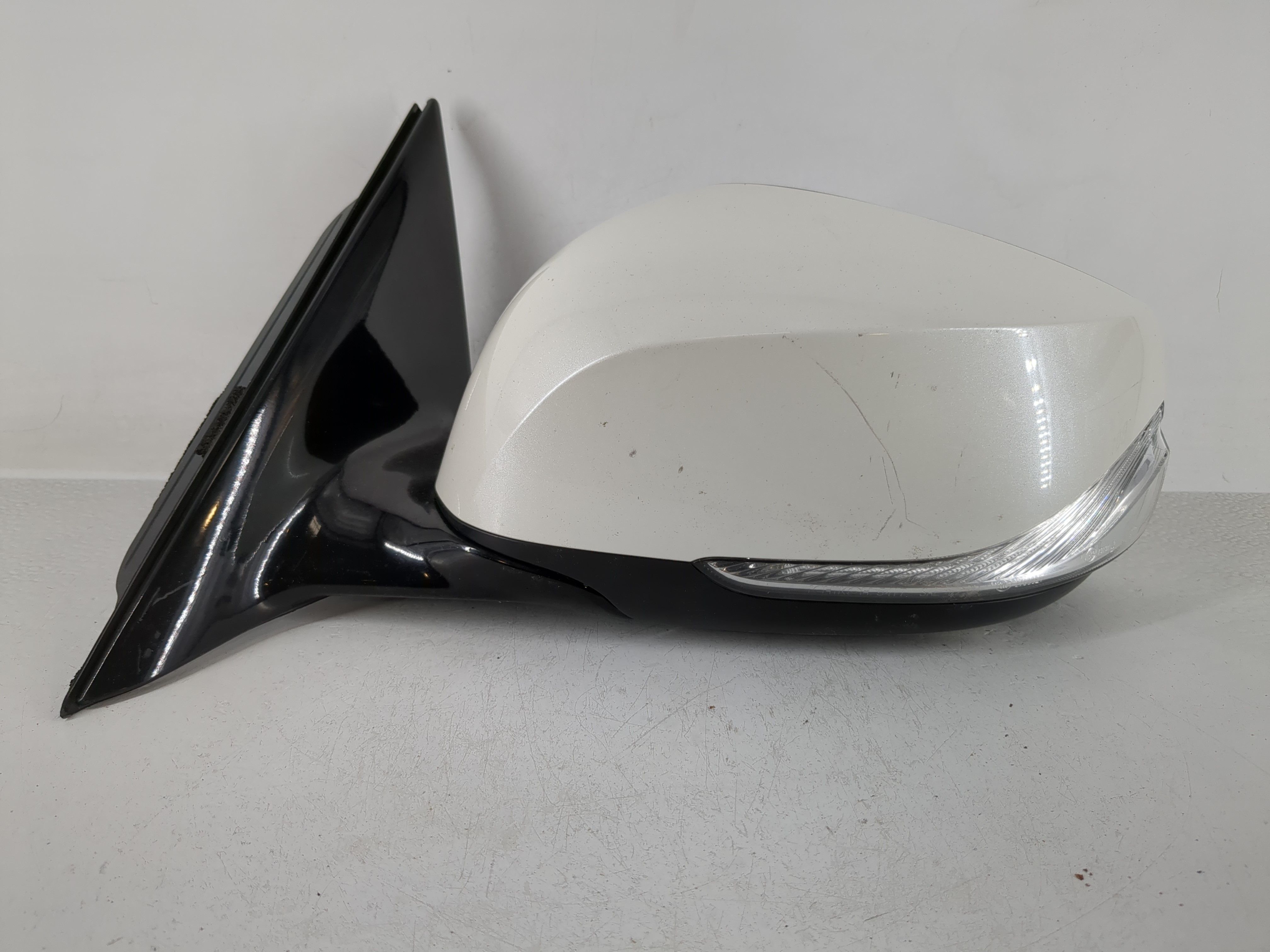 Picture of 2019-2020 Infiniti Q50 Driver Left Side View Power Door Mirror White 1165260