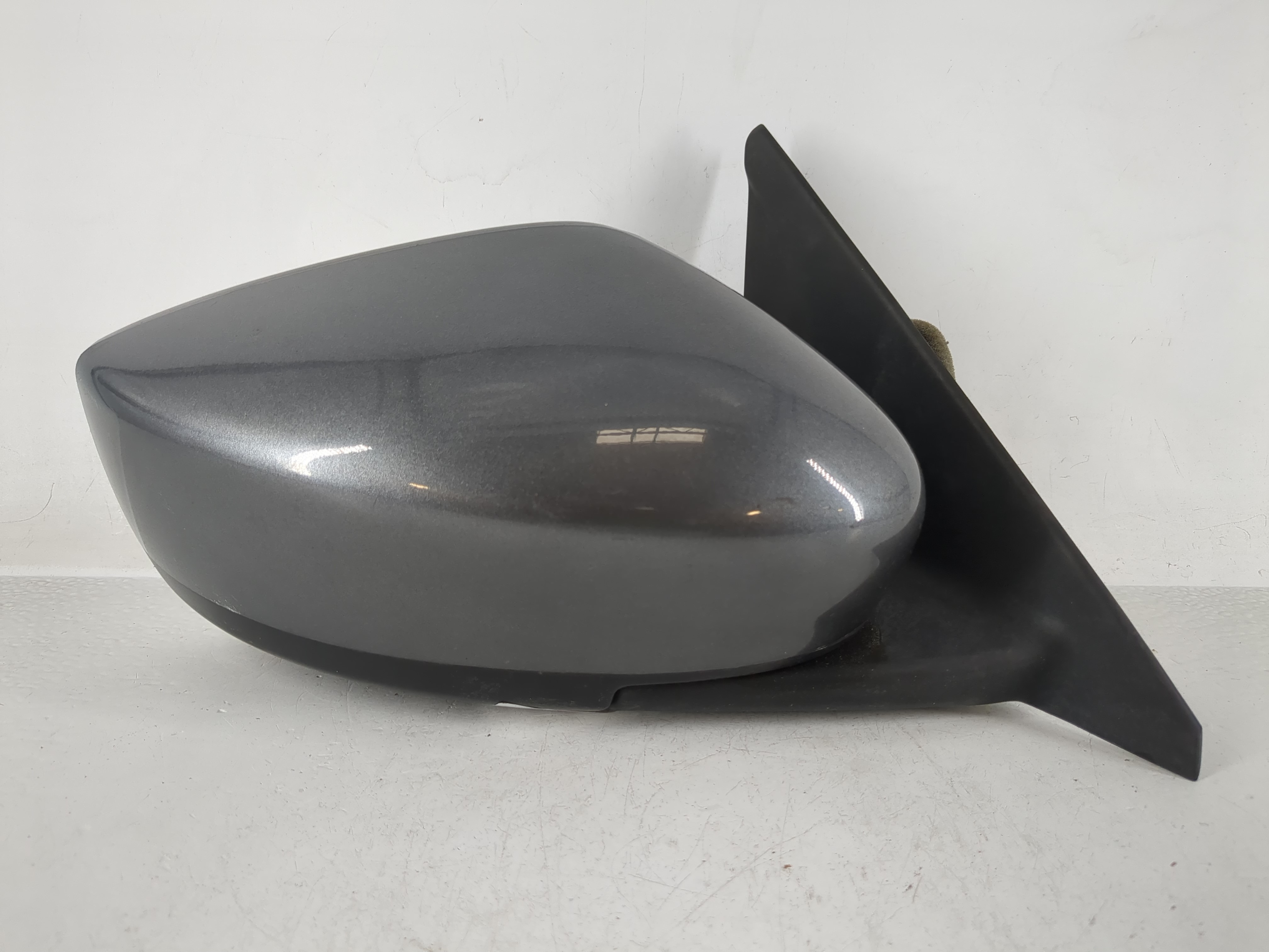 Picture of 2018-2021 Nissan Kicks Passenger Right Side View Power Door Mirror Gray 1165269