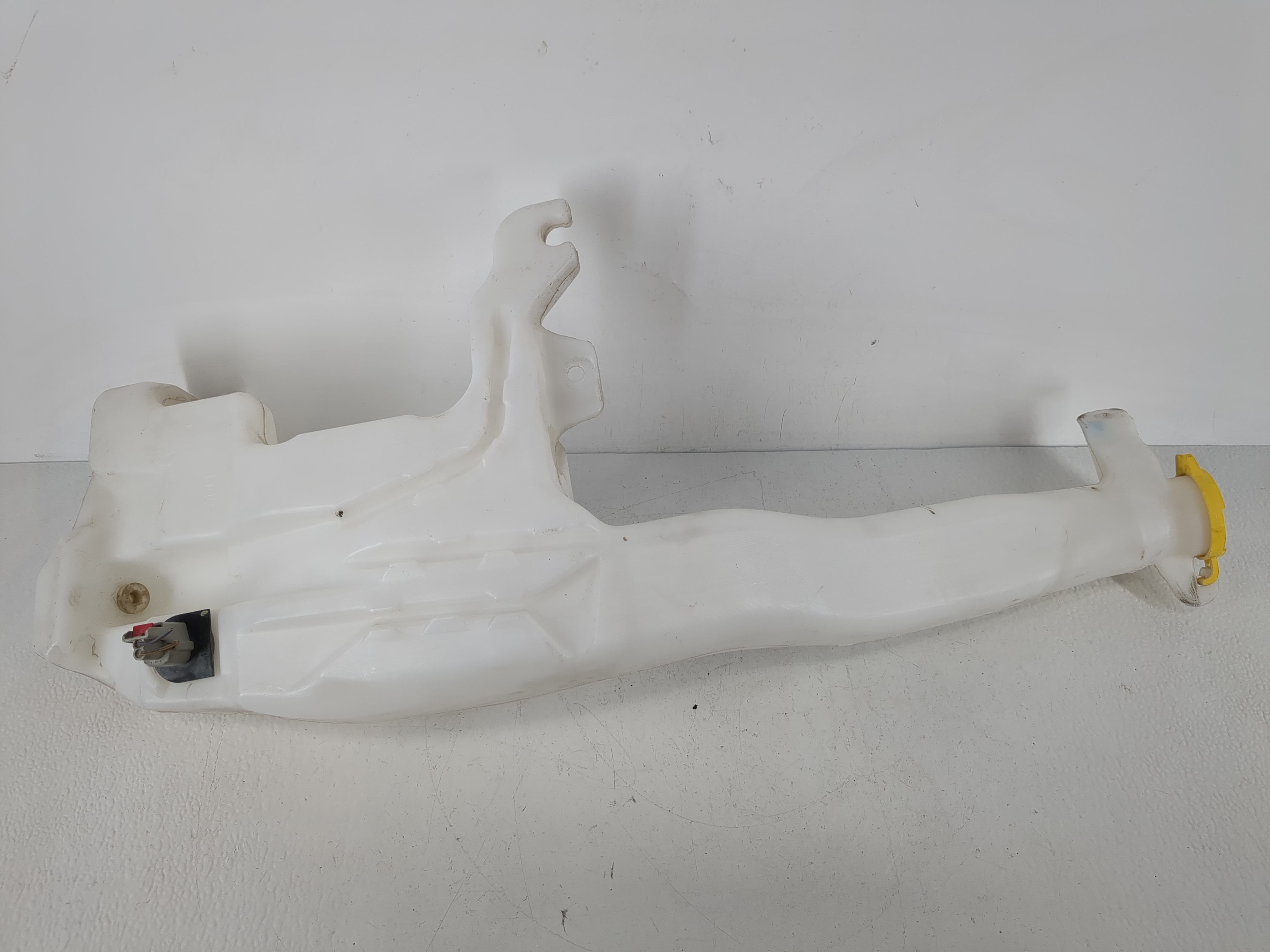 2011-2022 Dodge Durango Windshield Washer Fluid Reservoir Bottle Oem 1165275 - Oemusedautoparts1.com