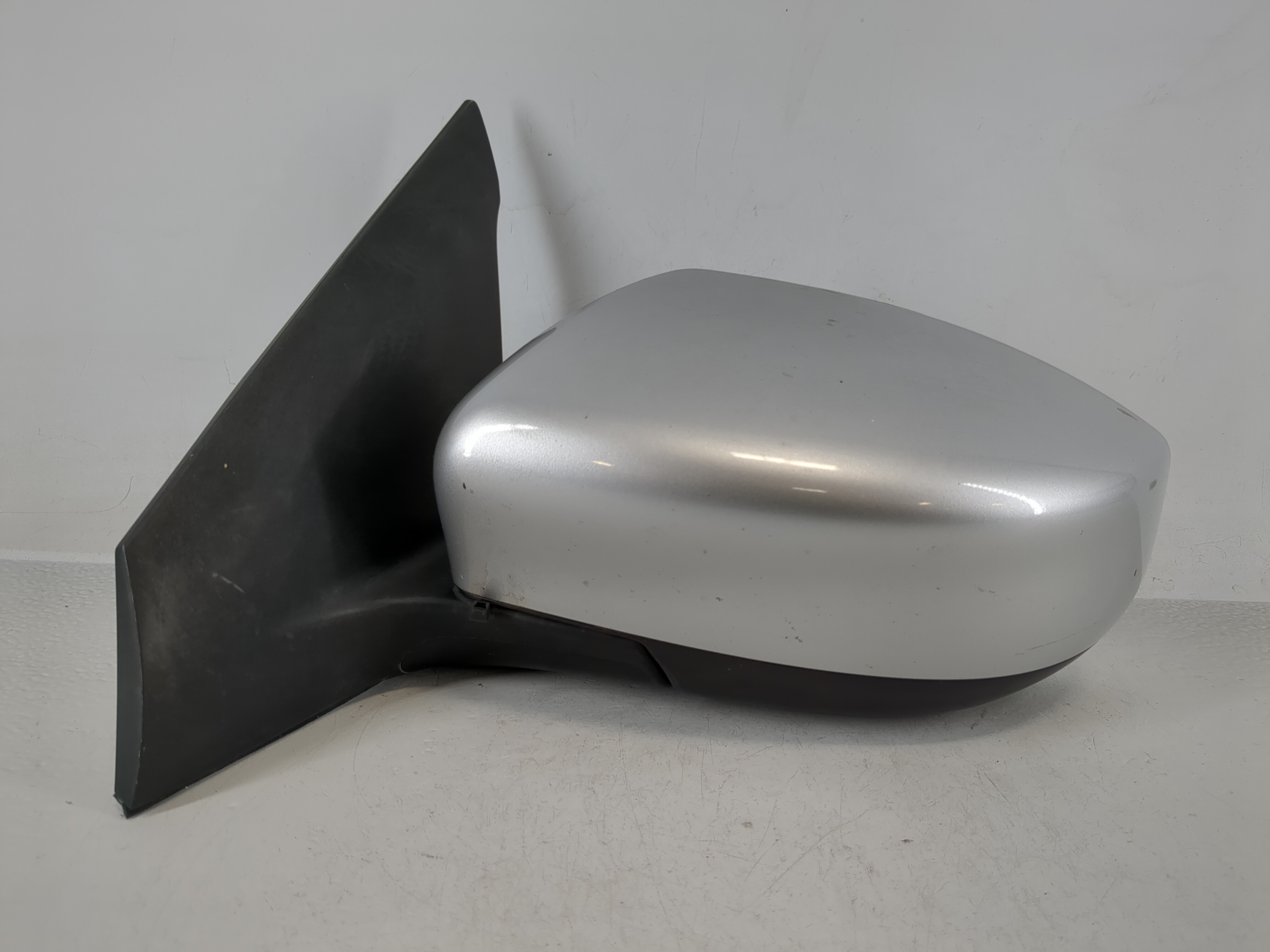 Picture of 2013-2015 Nissan Sentra Driver Left Side View Power Door Mirror Silver 1165283