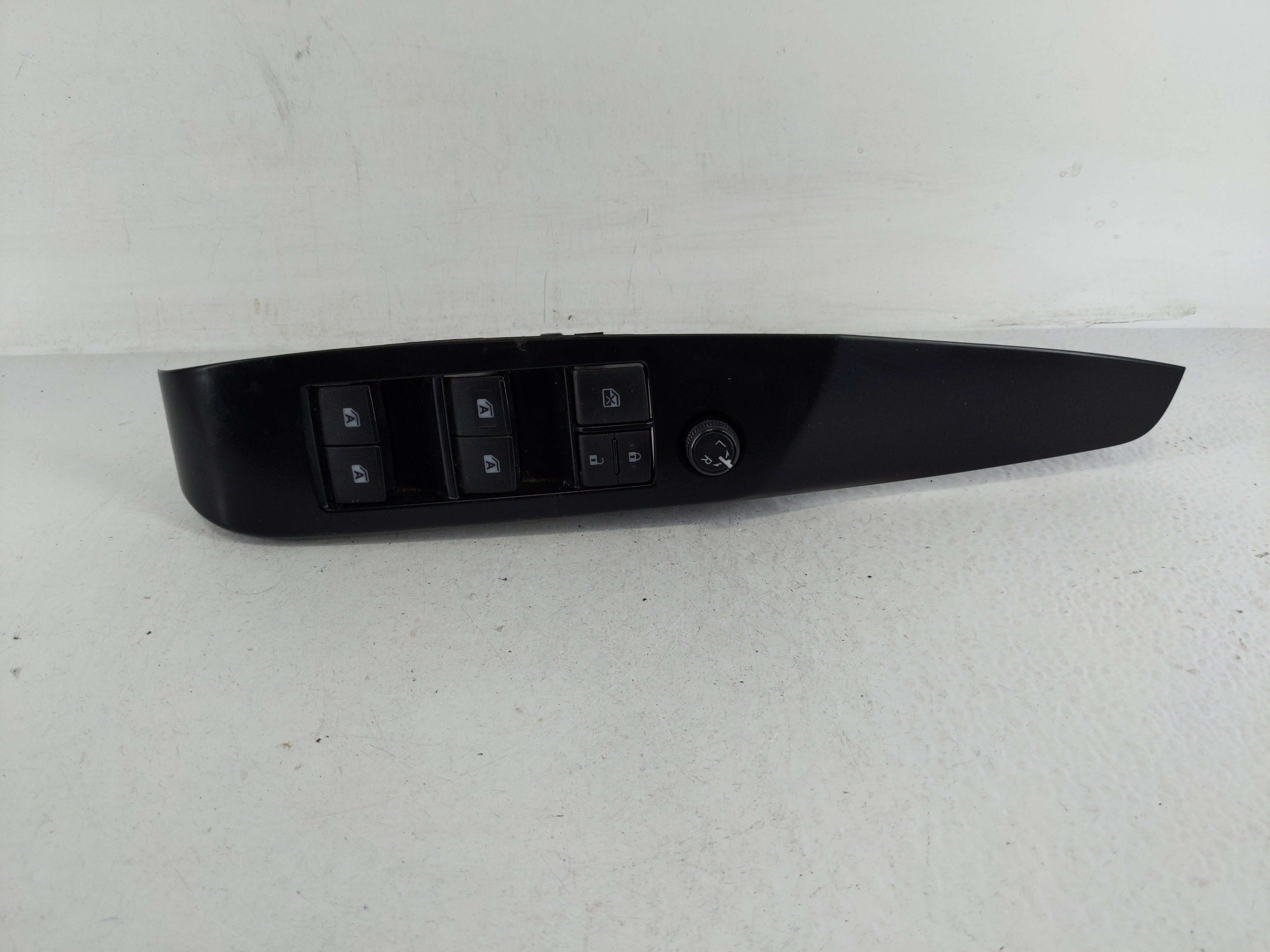 2018-2022 Toyota Camry Driver Left Door Master Power Window Switch 1165301 - Oemusedautoparts1.com