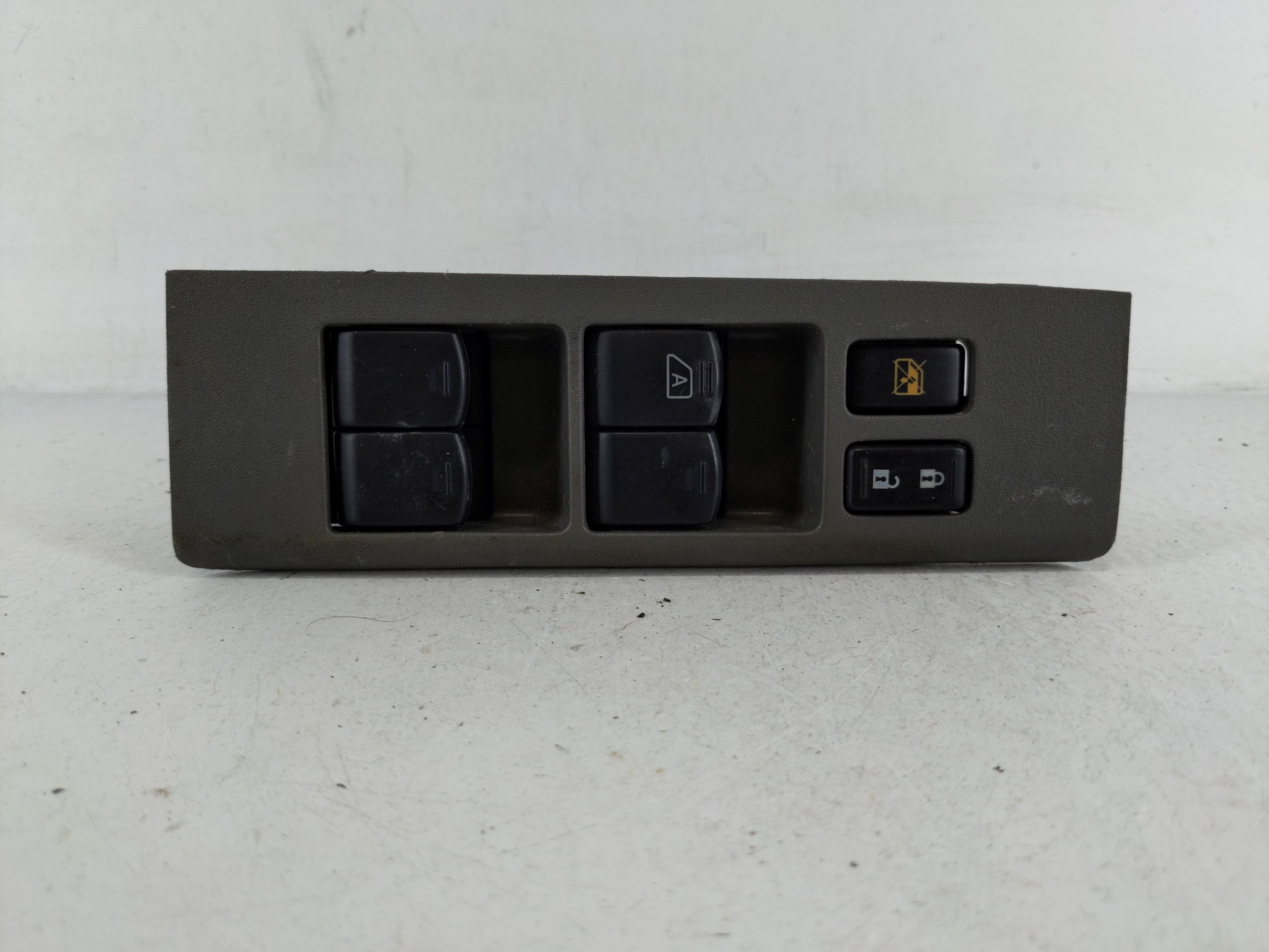 2007-2021 Nissan Frontier Driver Left Door Master Power Window Switch 1165307 - Oemusedautoparts1.com