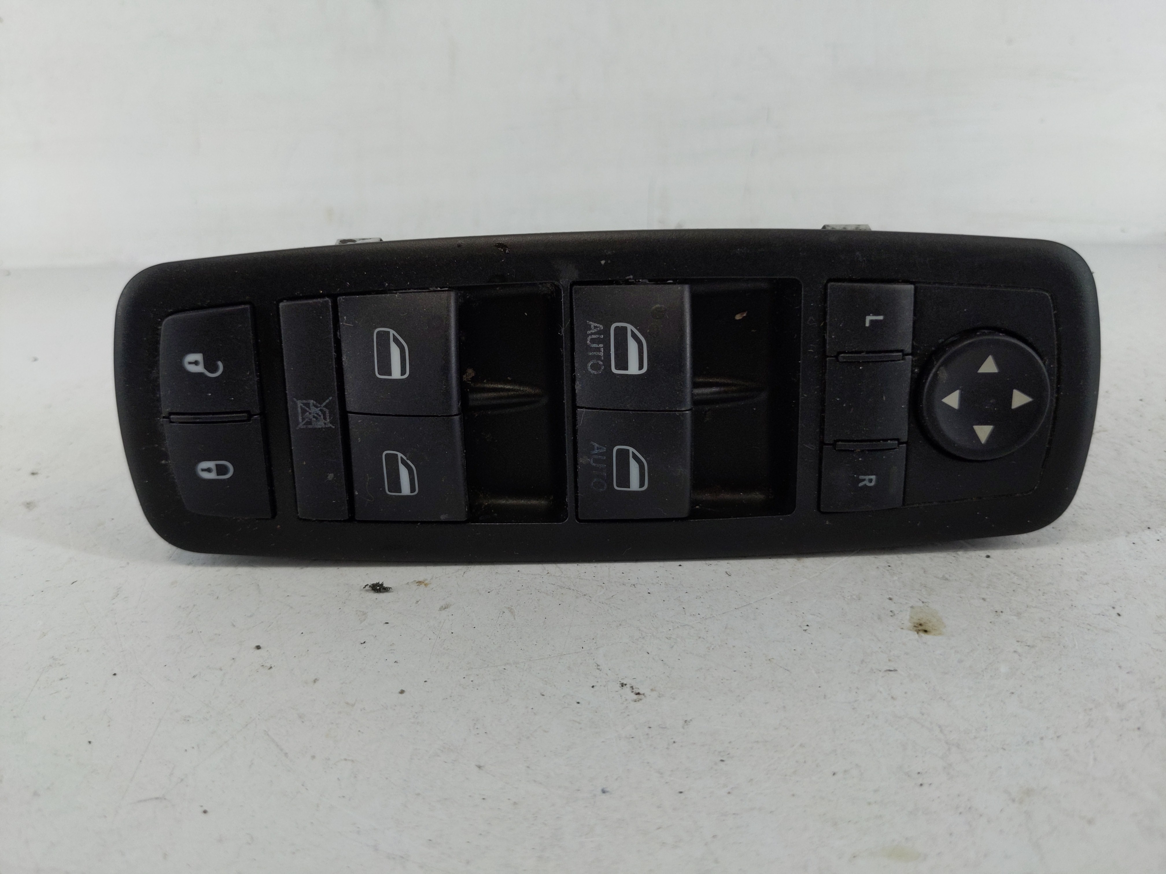 2011-2019 Dodge Journey Driver Left Door Master Power Window Switch 1165309 - Oemusedautoparts1.com