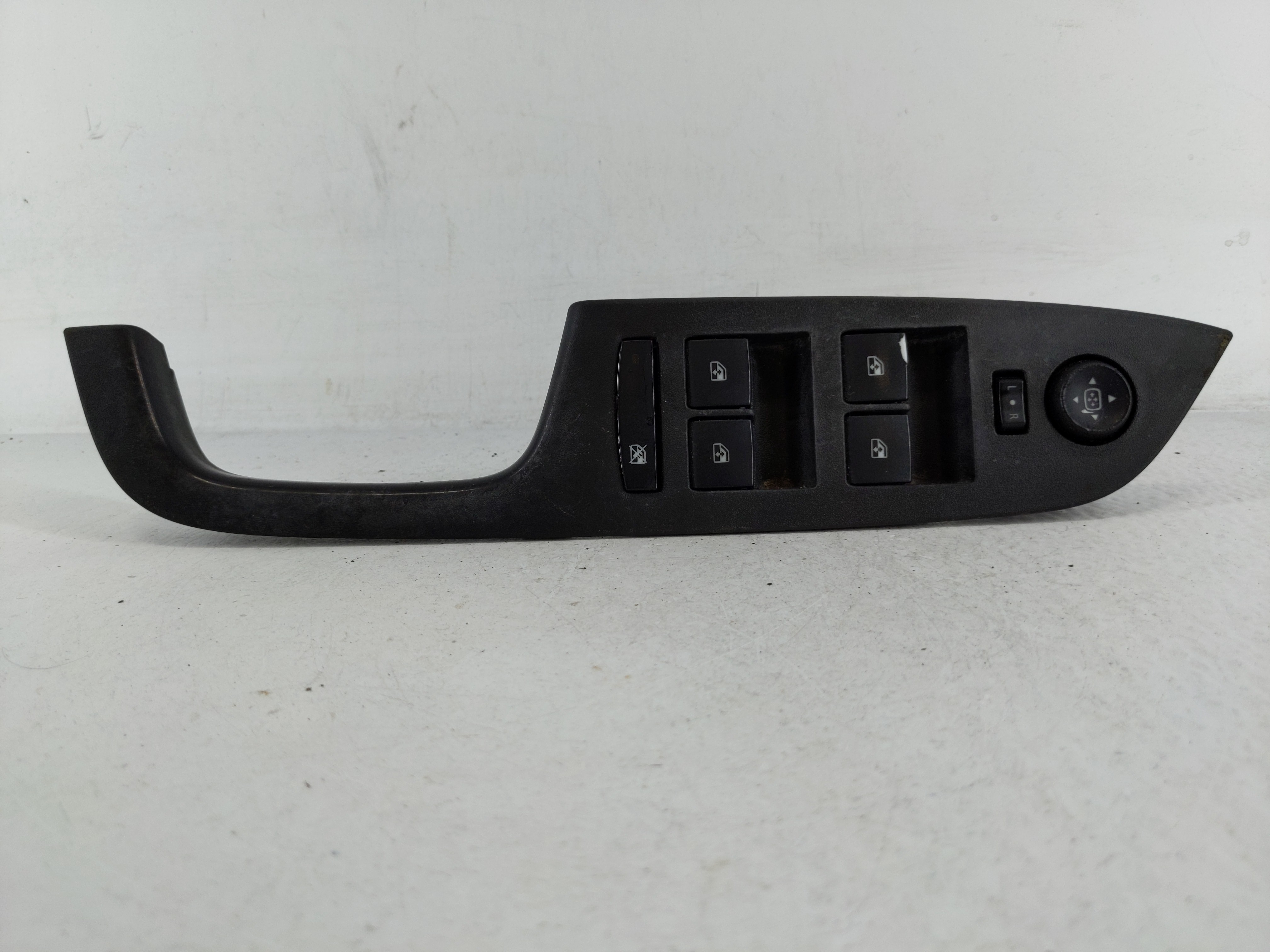 2010-2017 Gmc Terrain Driver Left Door Master Power Window Switch 1165325 - Oemusedautoparts1.com