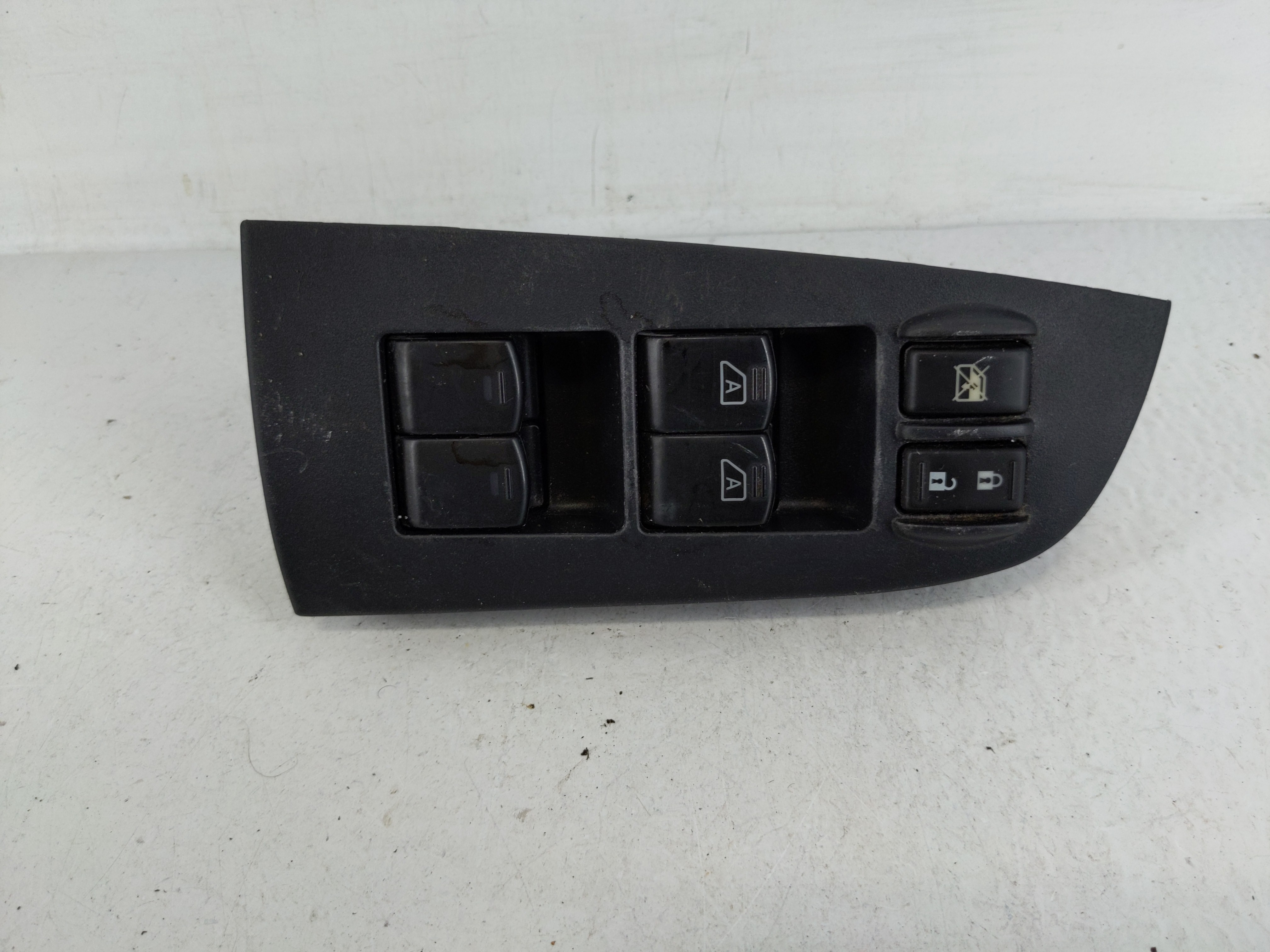 2009-2014 Nissan Maxima Driver Left Door Master Power Window Switch 1165328 - Oemusedautoparts1.com