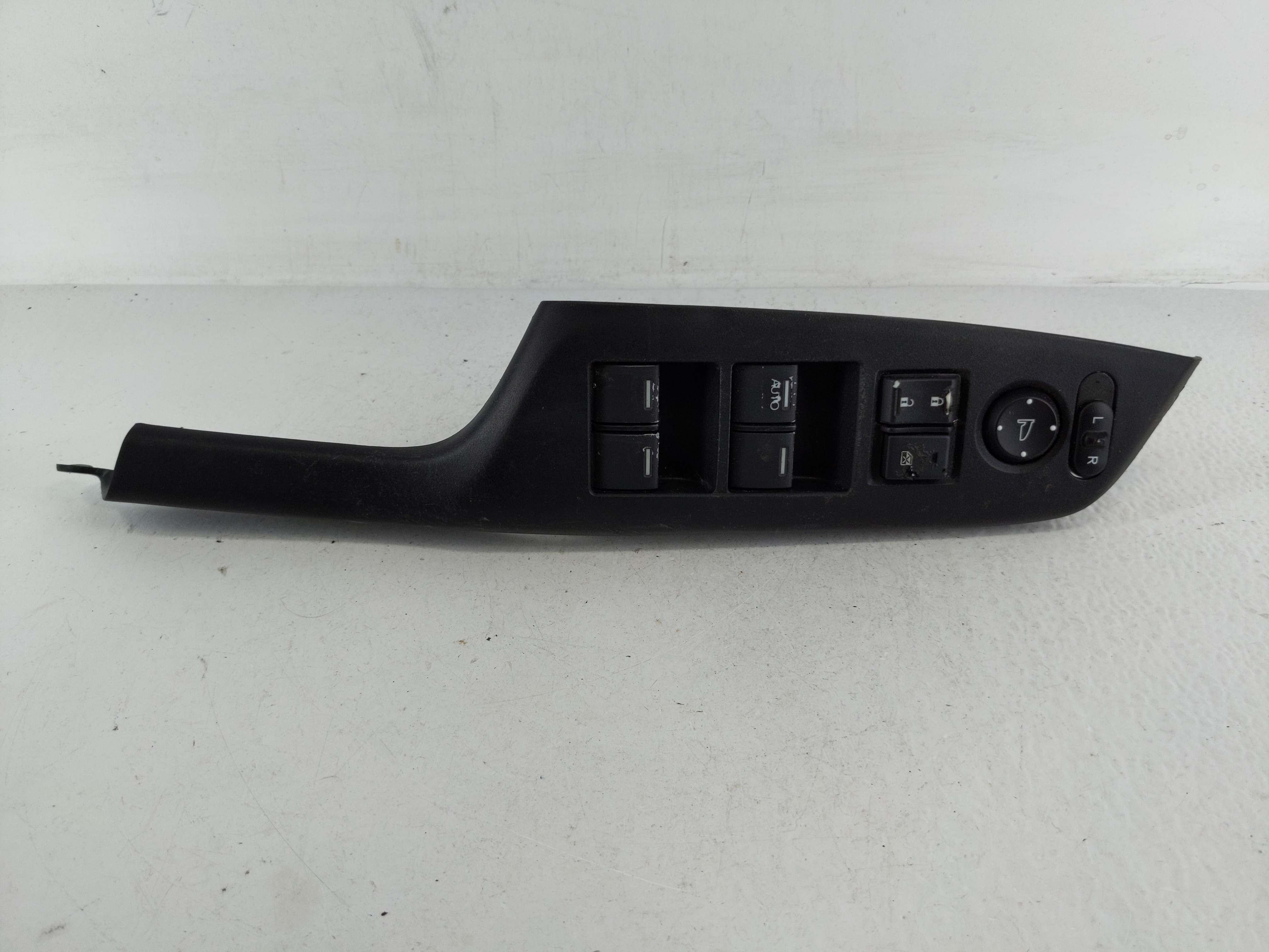 2013-2021 Honda Civic Driver Left Door Master Power Window Switch 1165334 - Oemusedautoparts1.com