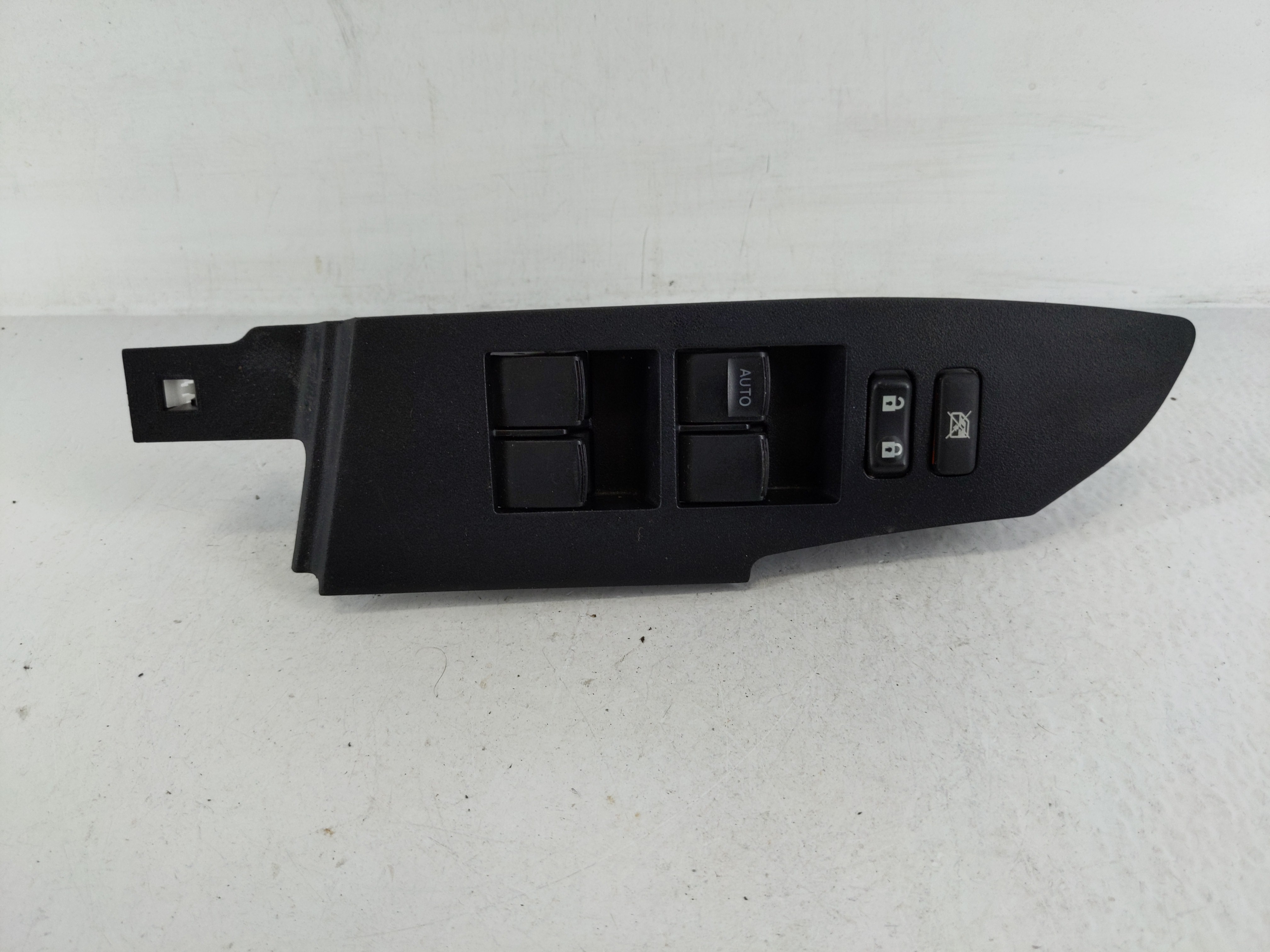 2014-2019 Toyota Corolla Driver Left Door Master Power Window Switch 1165337 - Oemusedautoparts1.com