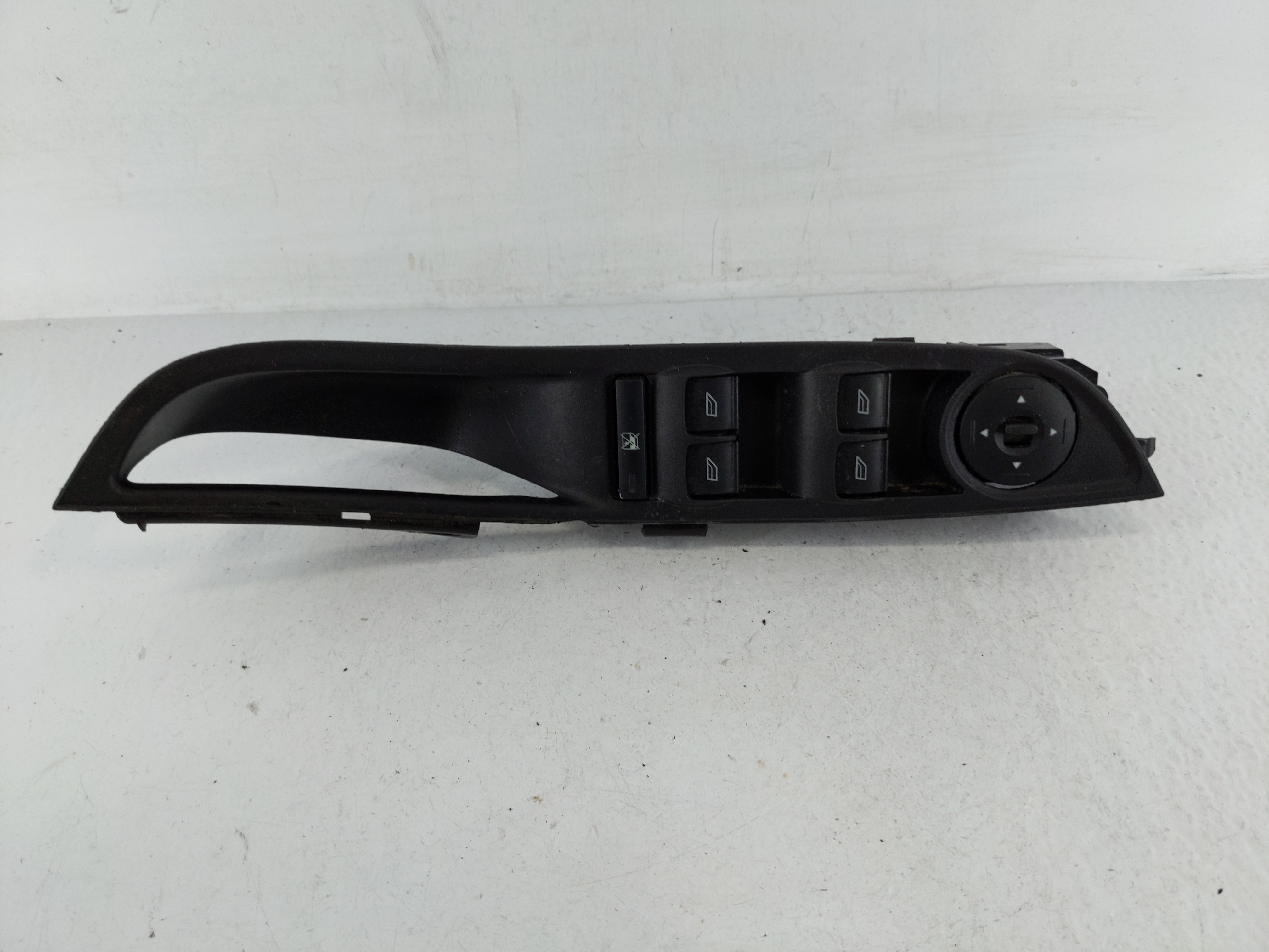 2012-2018 Ford Focus Driver Left Door Master Power Window Switch 1165352 - Oemusedautoparts1.com