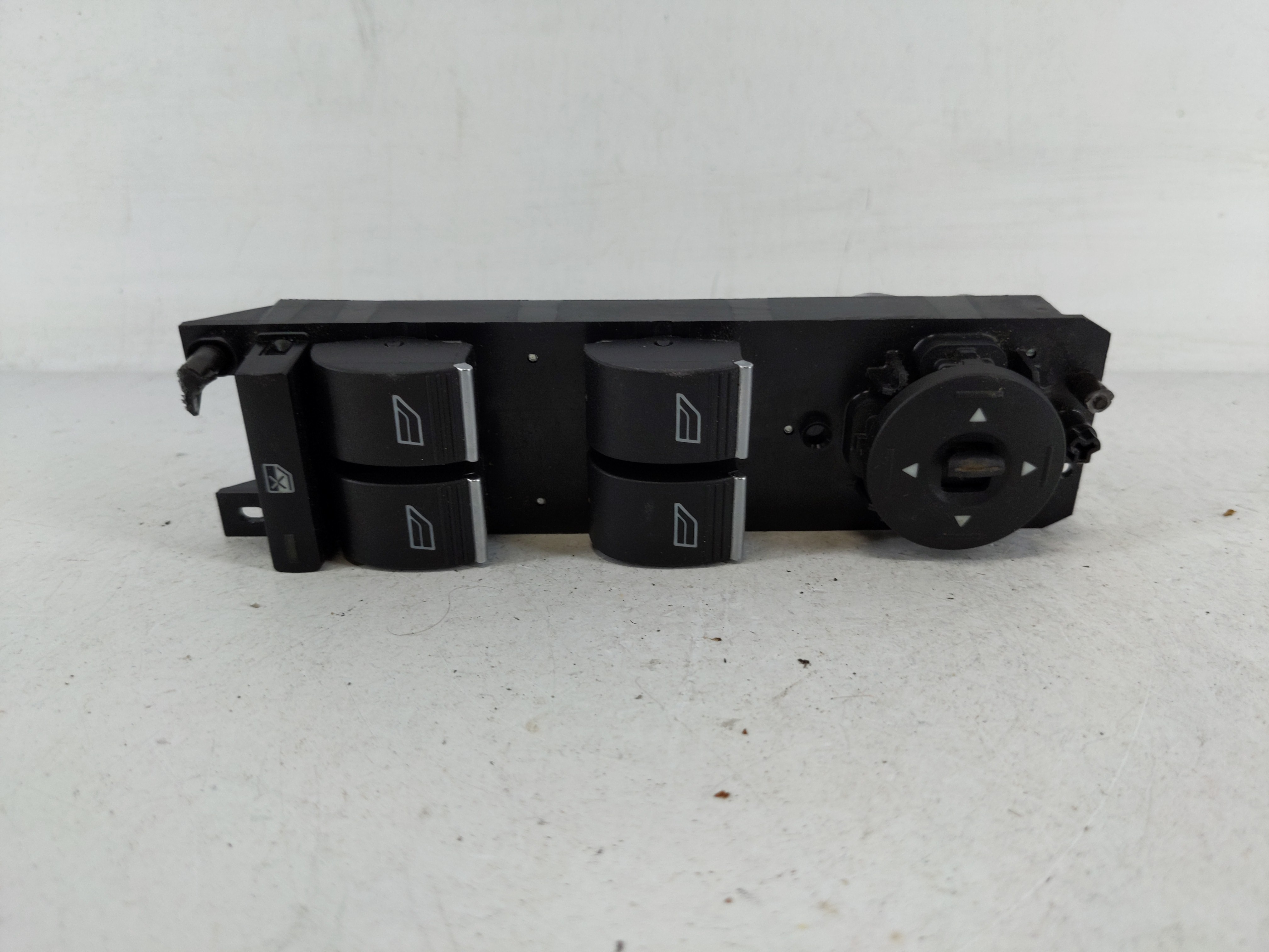 2017-2019 Ford Escape Driver Left Door Master Power Window Switch 1165354 - Oemusedautoparts1.com
