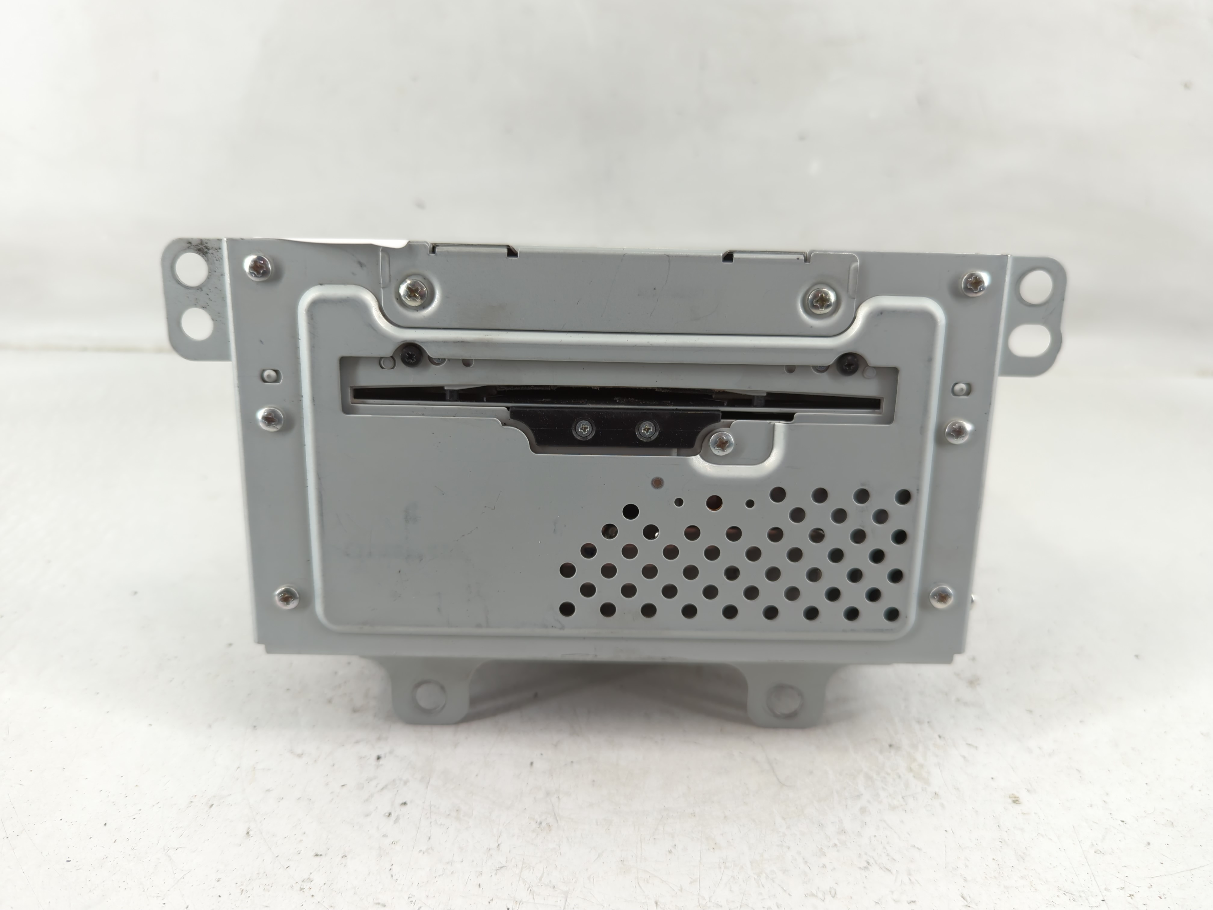 2010-2010 Cadillac Srx Am Fm Cd Player Radio Receiver 1165386 - Oemusedautoparts1.com