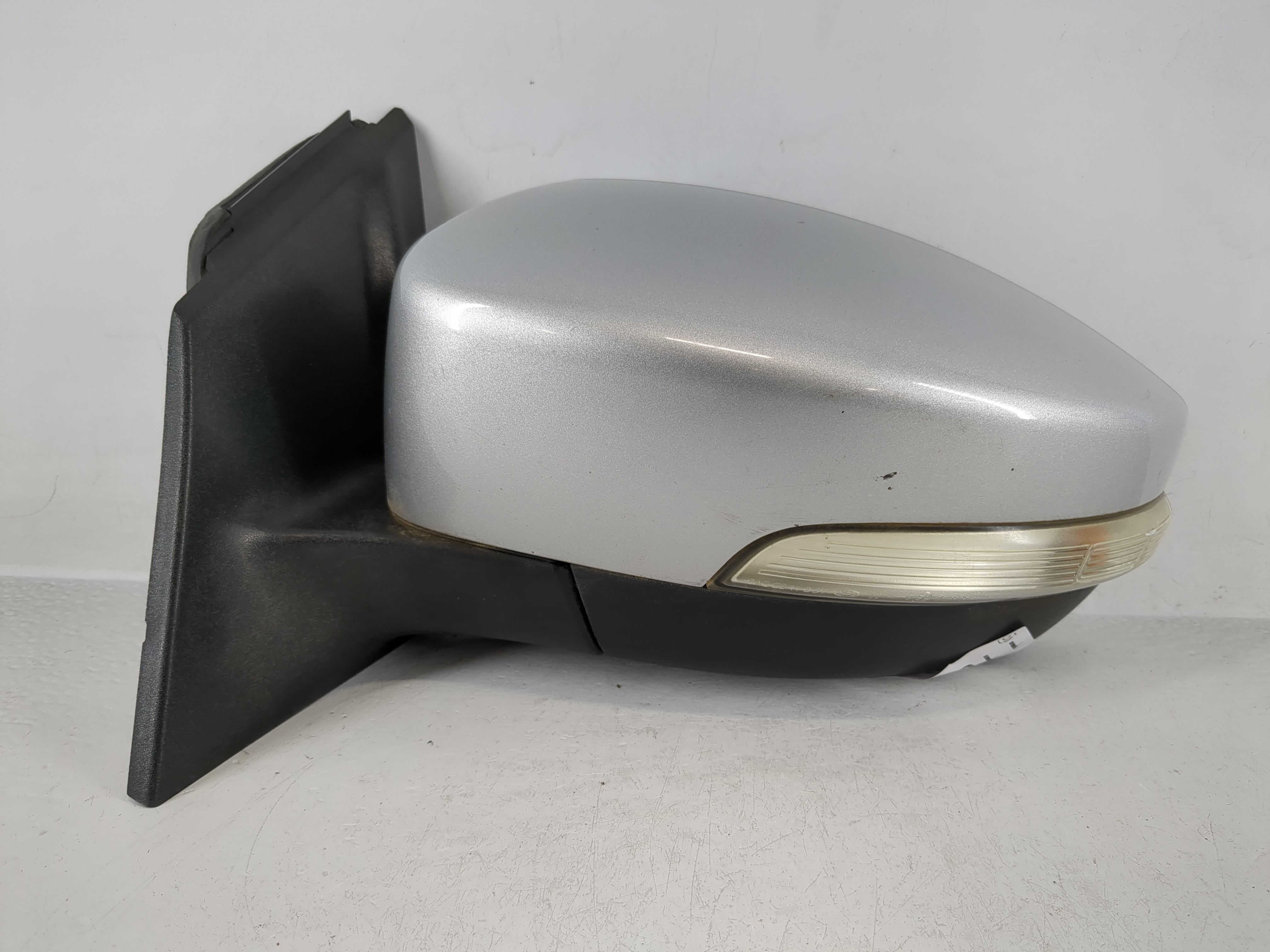 Picture of 2015-2018 Ford Focus Driver Left Side View Power Door Mirror Silver 1165420