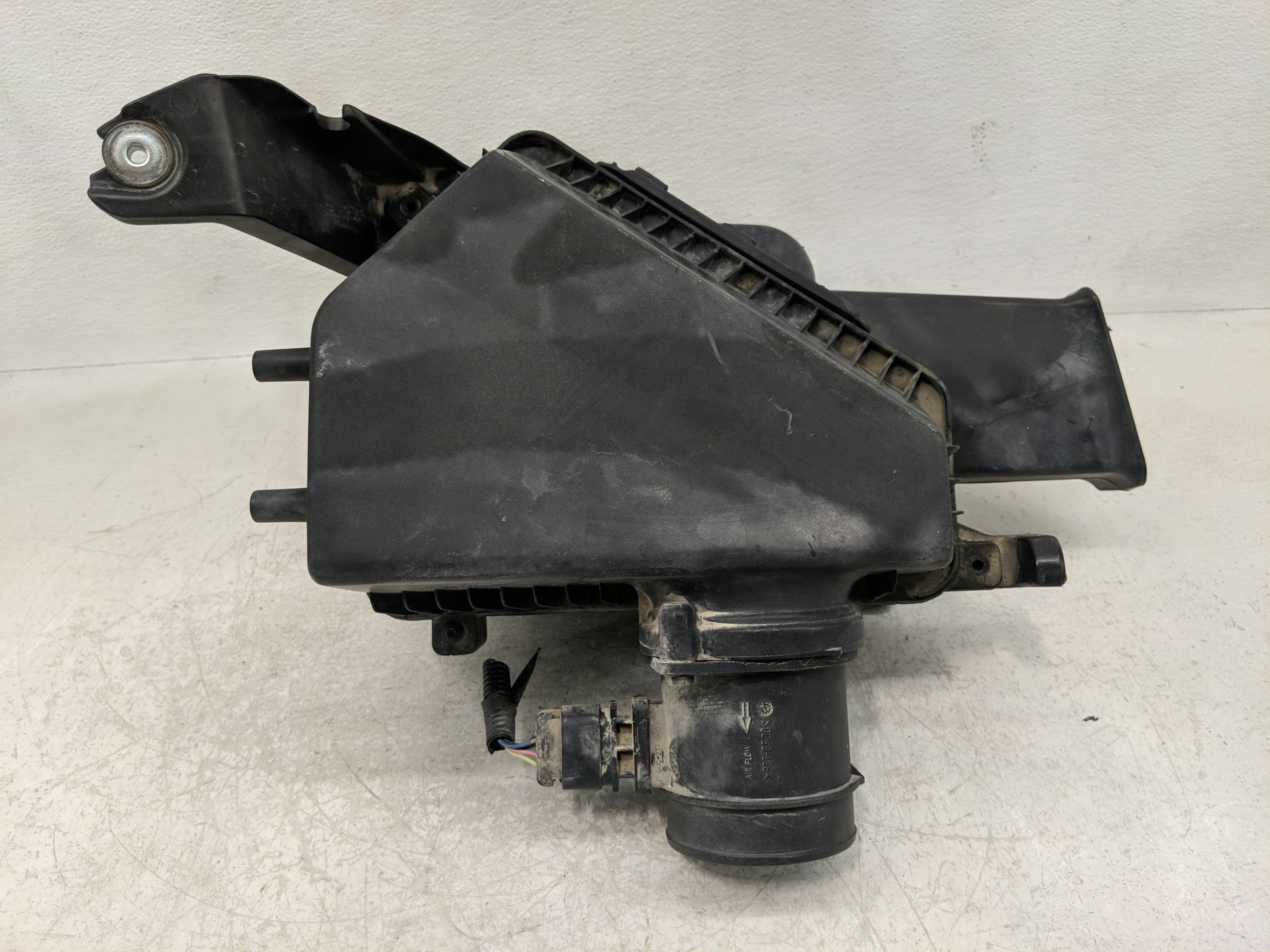 2009-2011 Cadillac Cts Air Cleaner Intake-duct Hose Tube 1165843 - Oemusedautoparts1.com