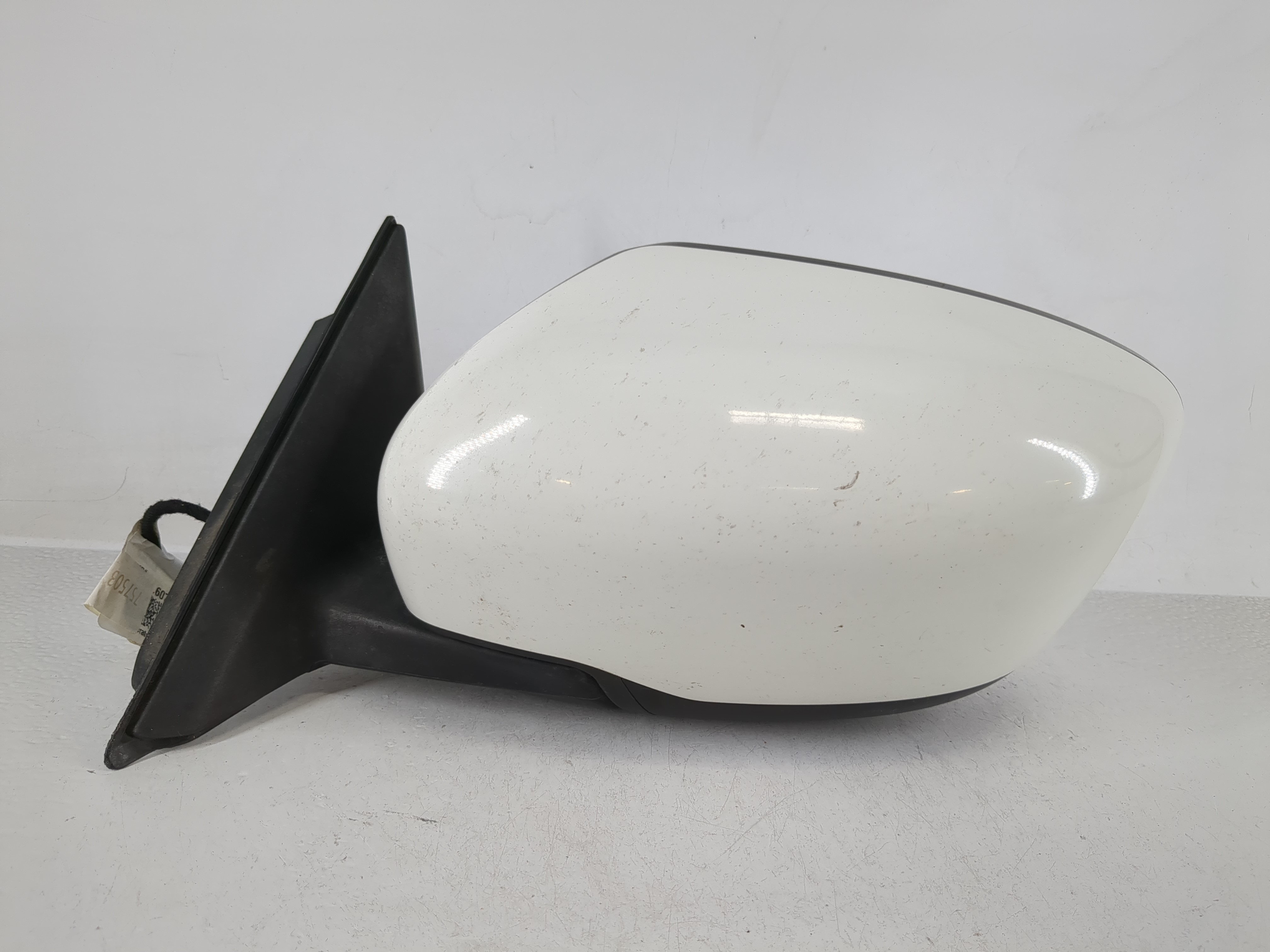 Picture of 2016-2020 Nissan Rogue Driver Left Side View Power Door Mirror White 1165915