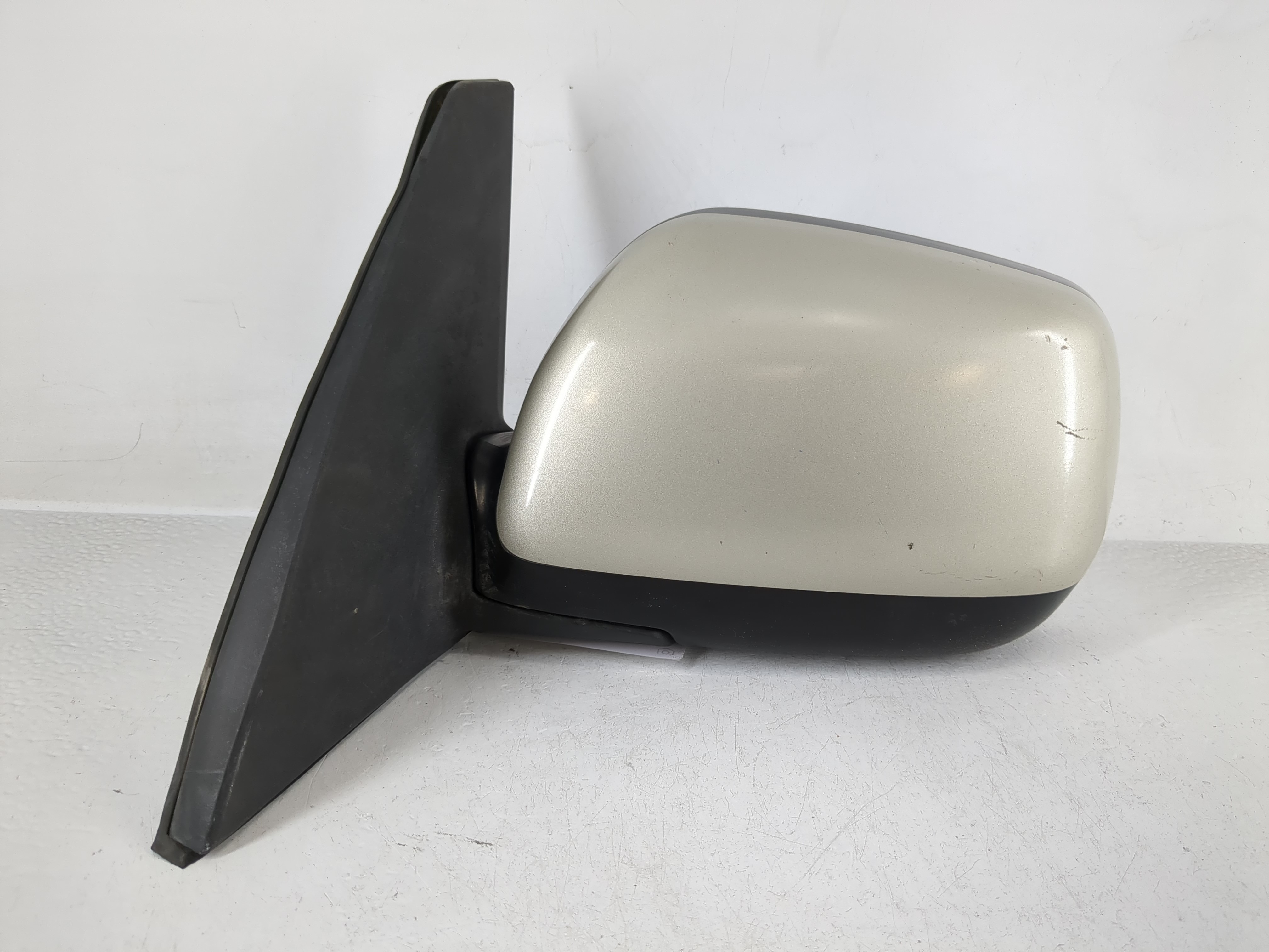 Picture of 2001-2003 Toyota Rav4 Driver Left Side View Power Door Mirror Silver 1165923