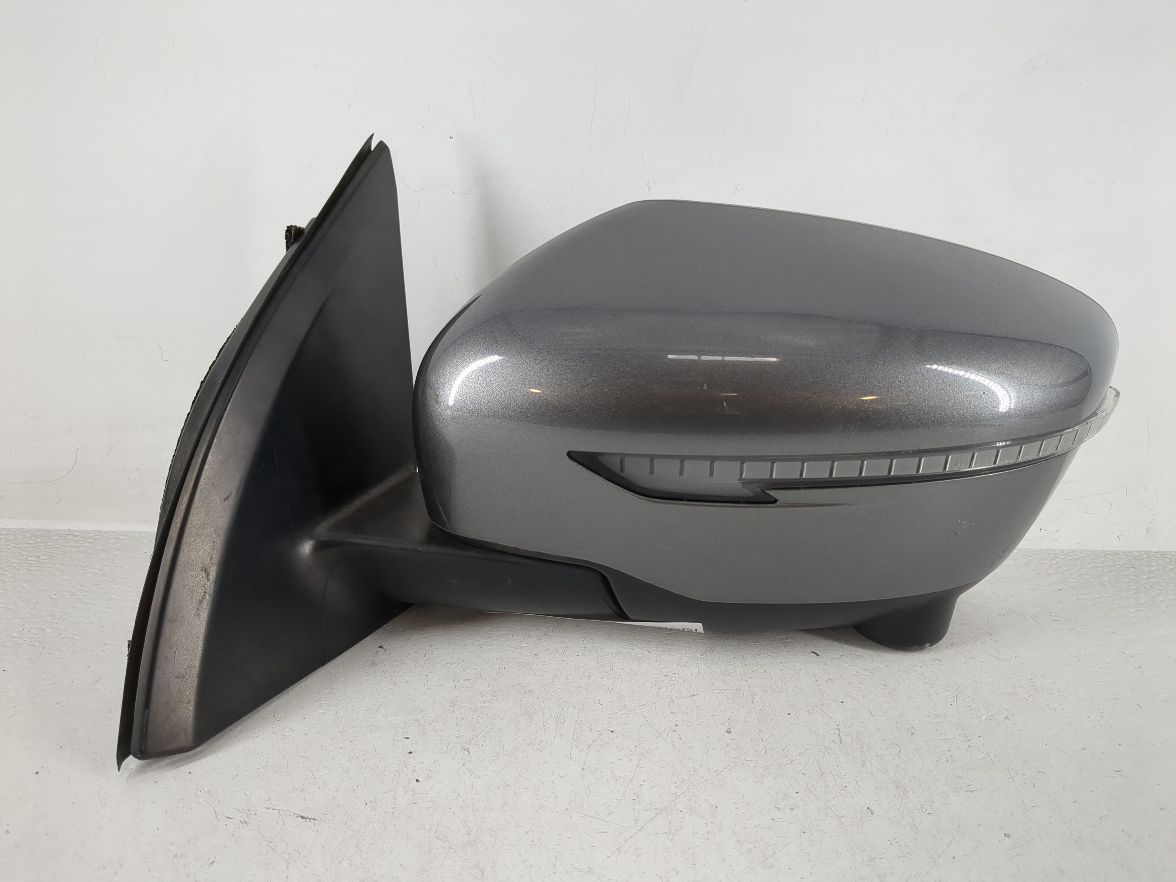 Picture of 2020-2022 Nissan Rogue Sport Driver Left Side View Power Door Mirror 1165949