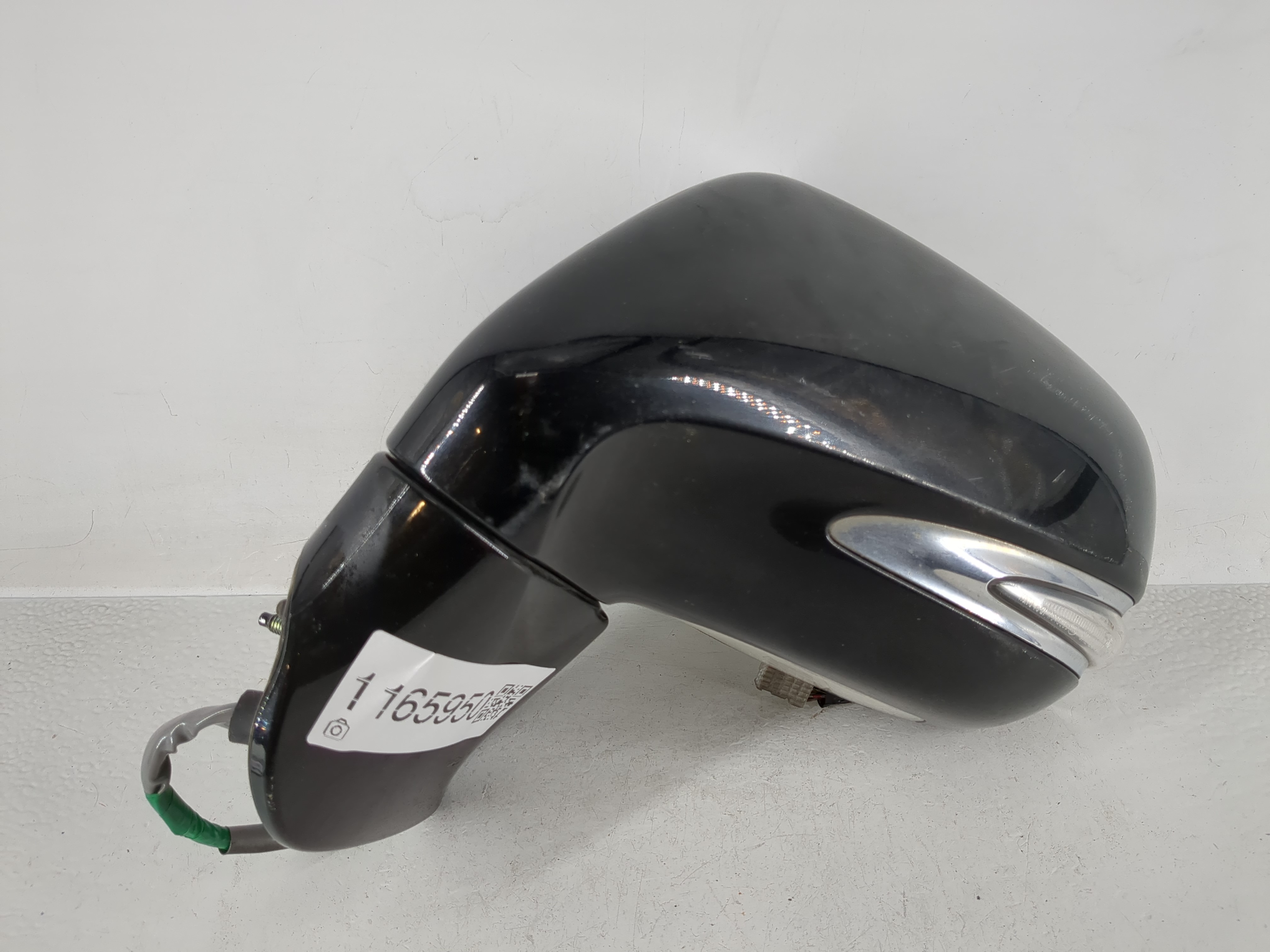 Picture of 2006-2011 Chevrolet Hhr Driver Left Side View Power Door Mirror Black 1165950