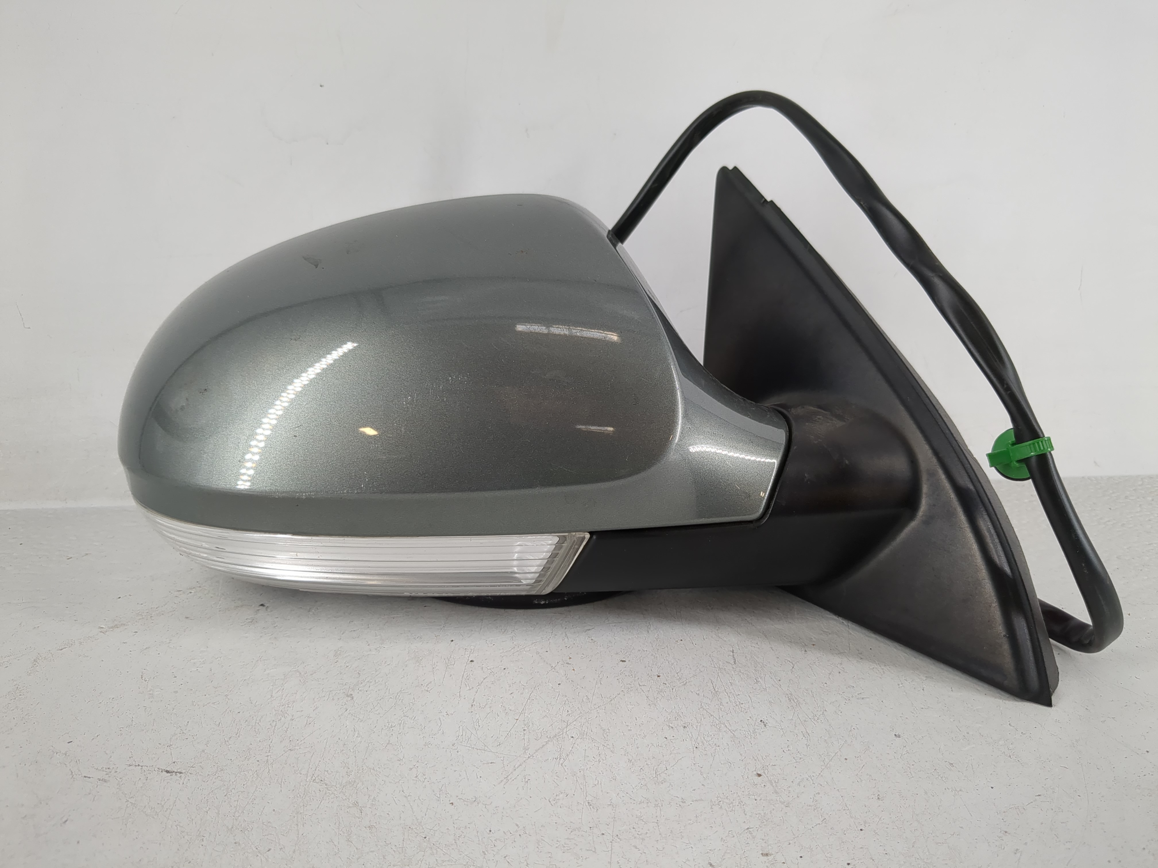 Picture of 2006-2010 Volkswagen Passat Passenger Right Side View Power Door Mirror 1165951