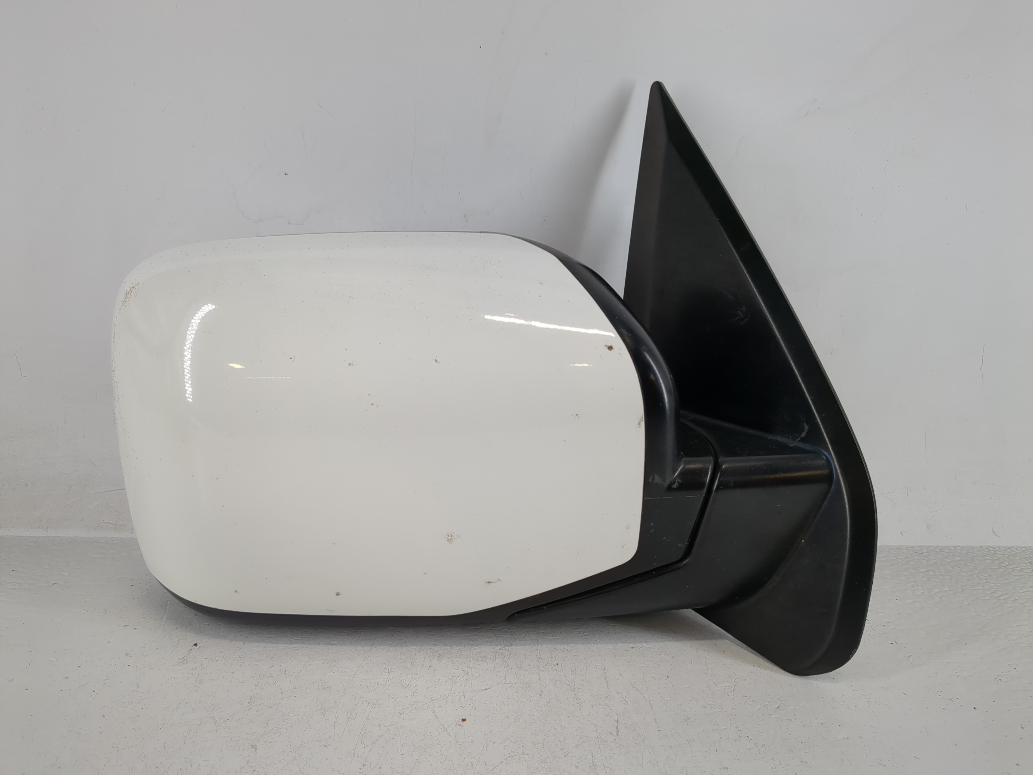 Picture of 2009-2015 Honda Pilot Passenger Right Side View Power Door Mirror White 1165963