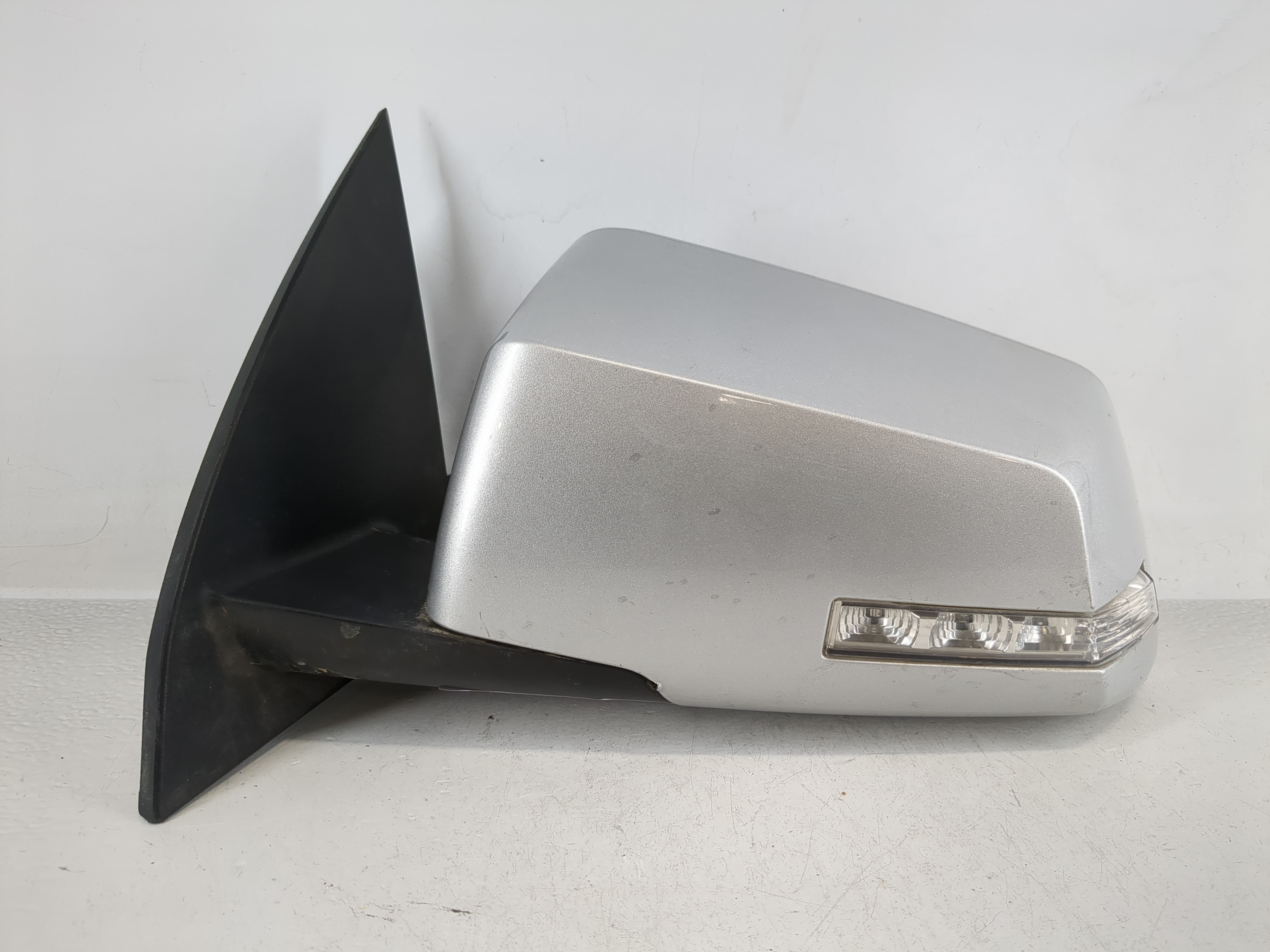 Picture of 2013-2017 Chevrolet Traverse Driver Left Side View Power Door Mirror 1165967