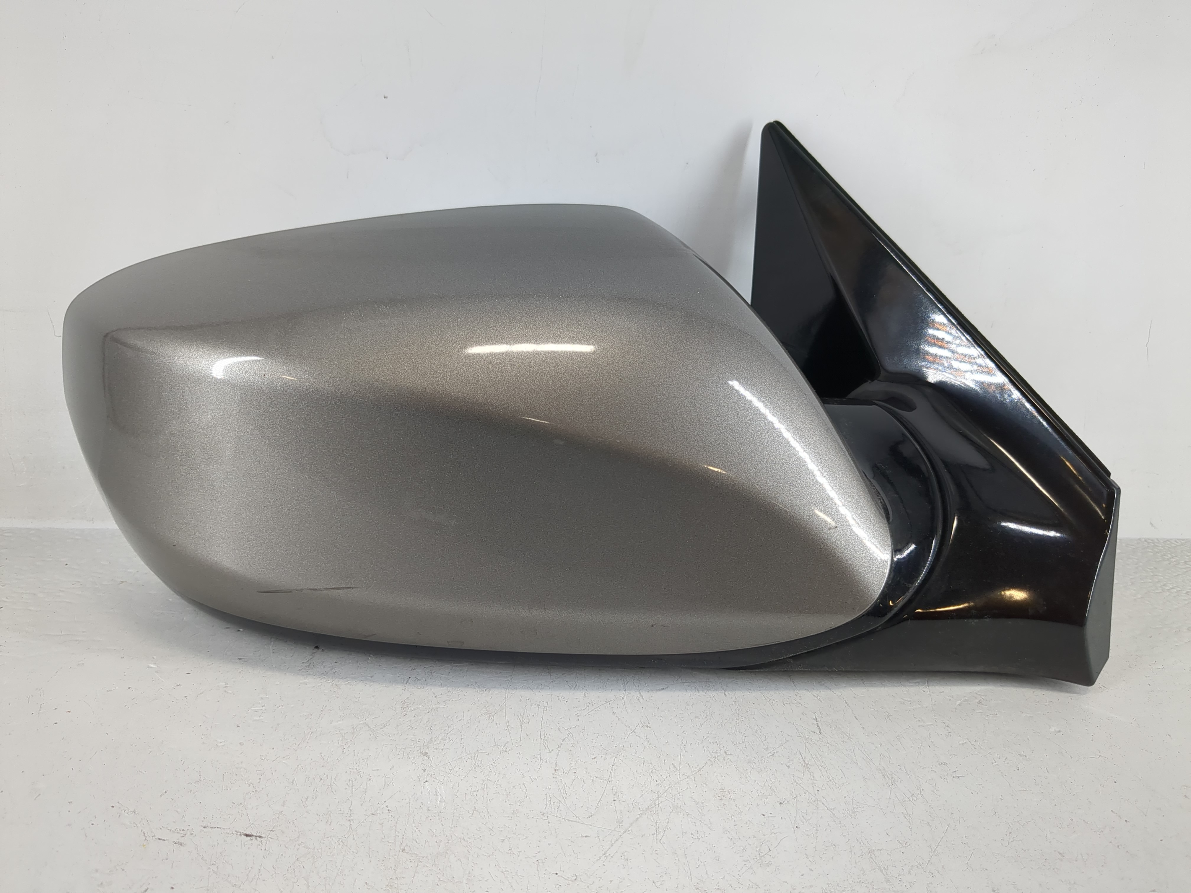 2013-2016 Hyundai Santa Fe Passenger Right Side View Power Door Mirror 1165978 - Oemusedautoparts1.com