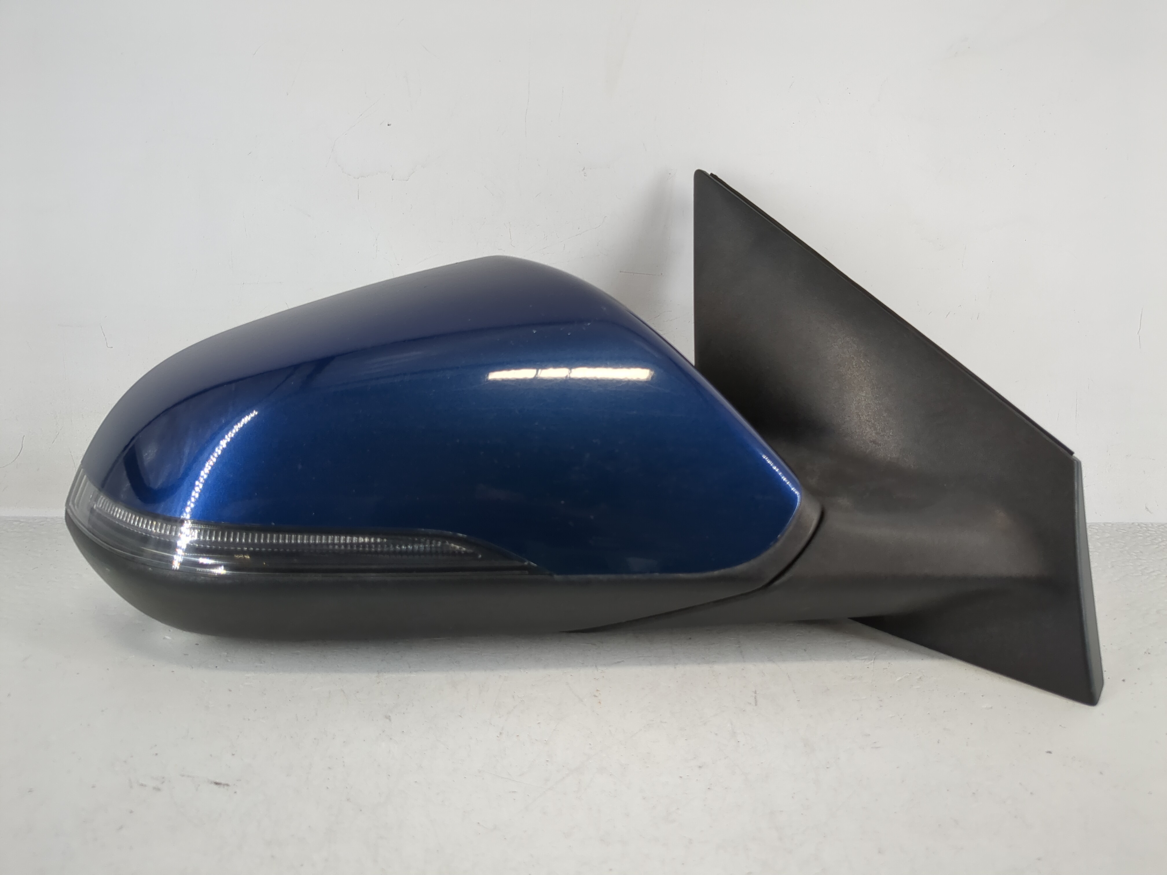 2018-2019 Hyundai Sonata Passenger Right Side View Power Door Mirror 1165985 - Oemusedautoparts1.com