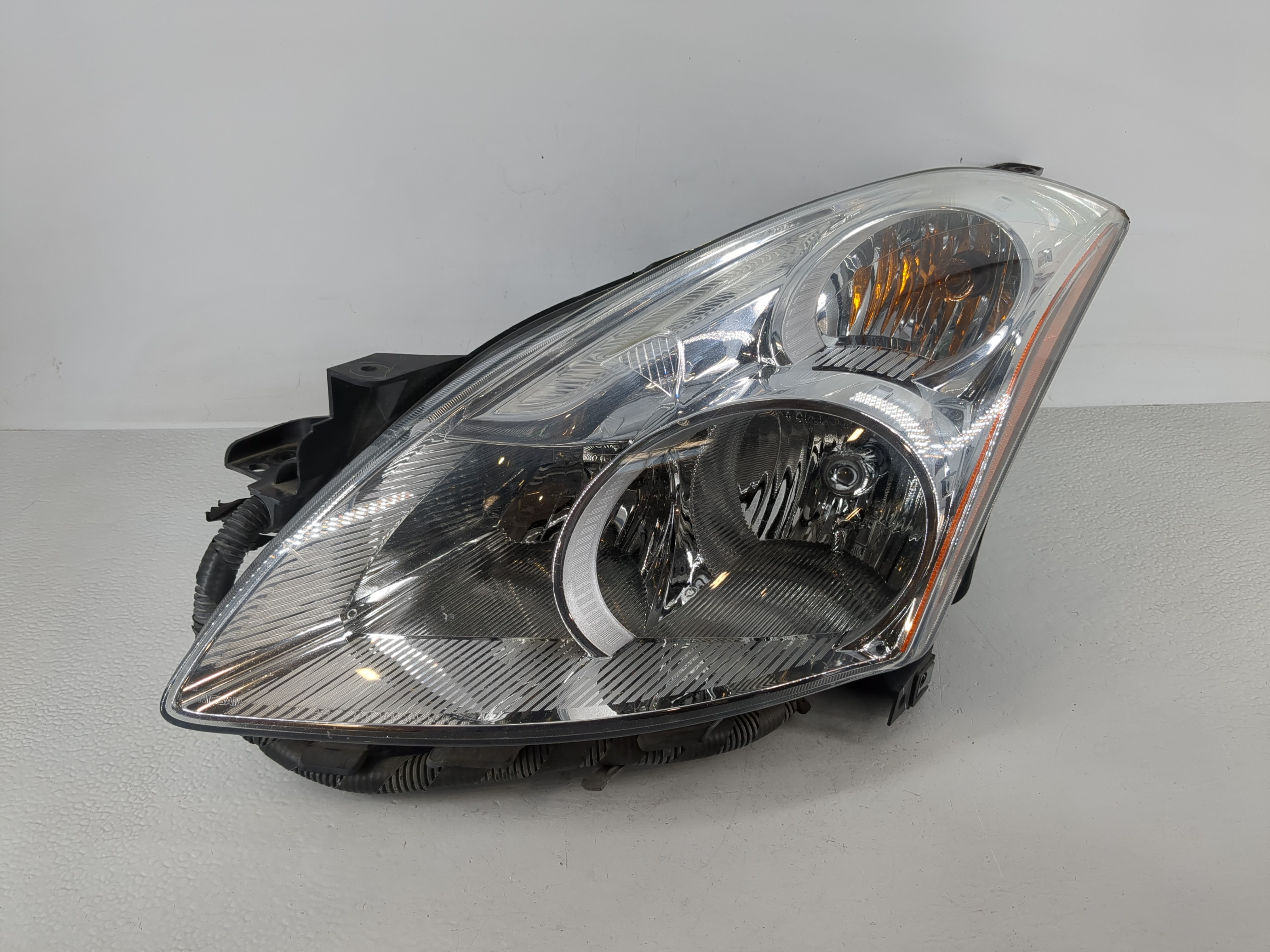 2010-2012 Nissan Altima Driver Left Oem Head Light Headlight Lamp 1166001 - Oemusedautoparts1.com
