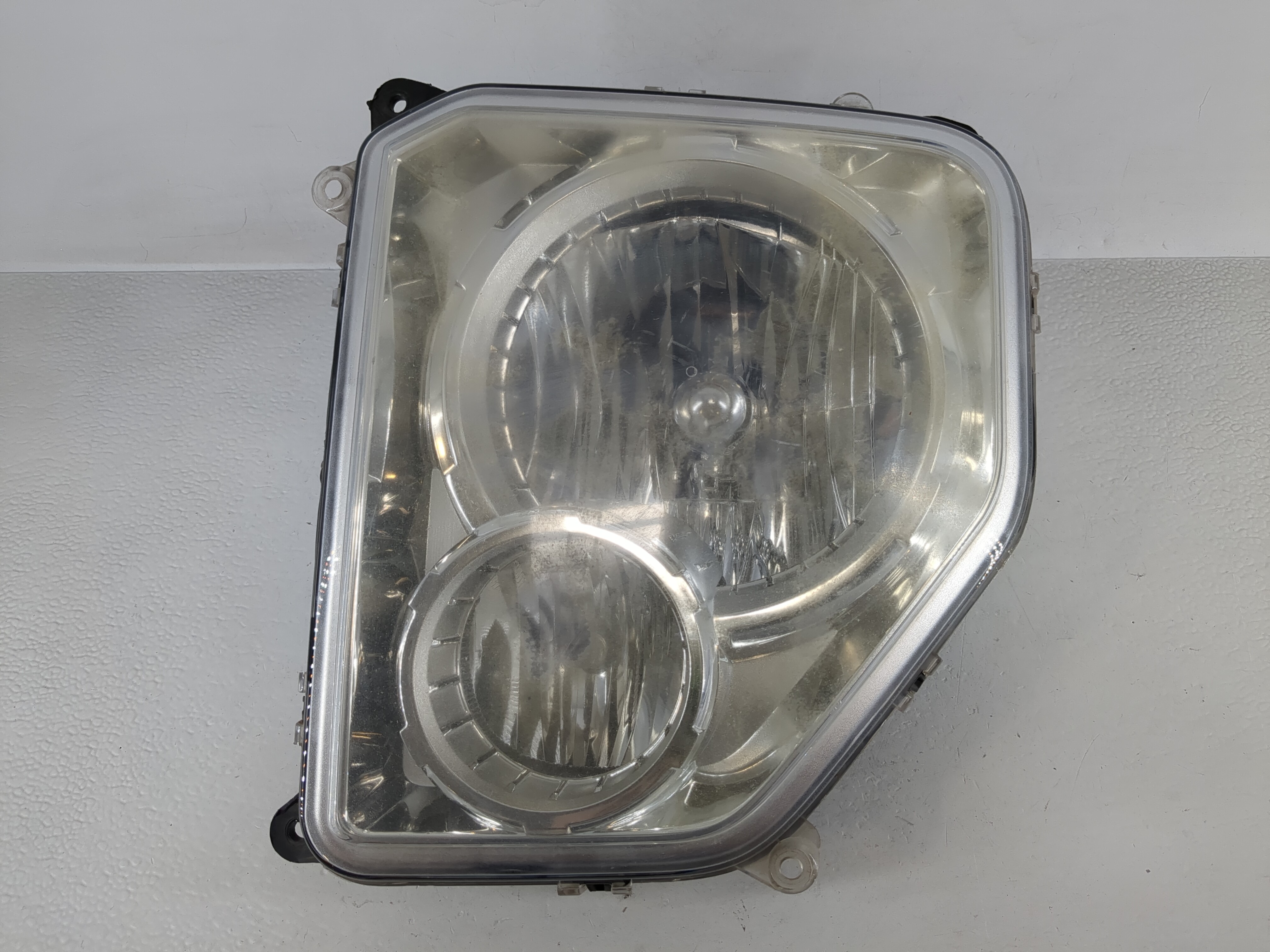 2008-2012 Jeep Liberty Driver Left Oem Head Light Headlight Lamp 1166012 - Oemusedautoparts1.com