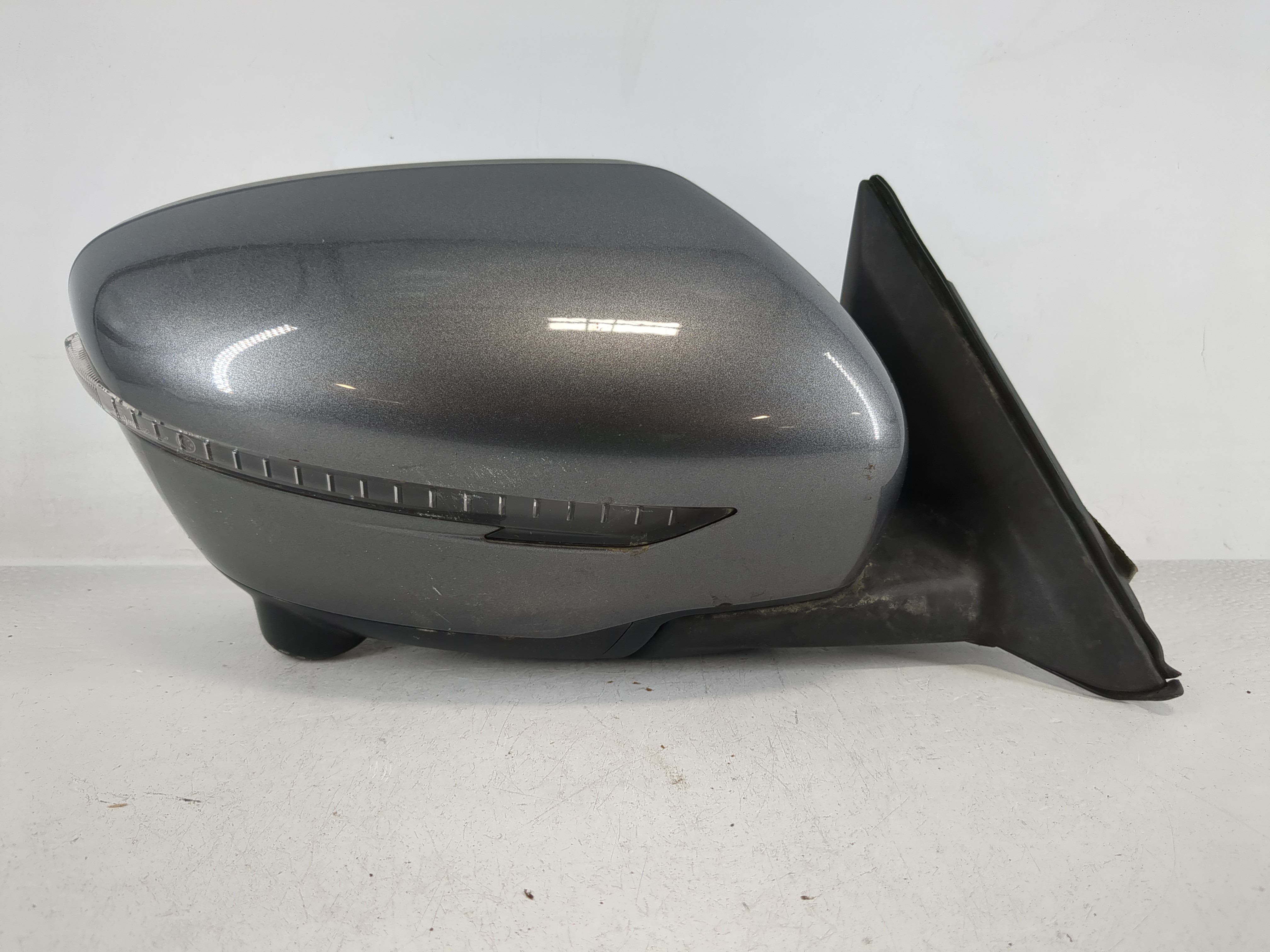 Picture of 2017-2020 Nissan Rogue Passenger Right Side View Power Door Mirror Grey 1166034