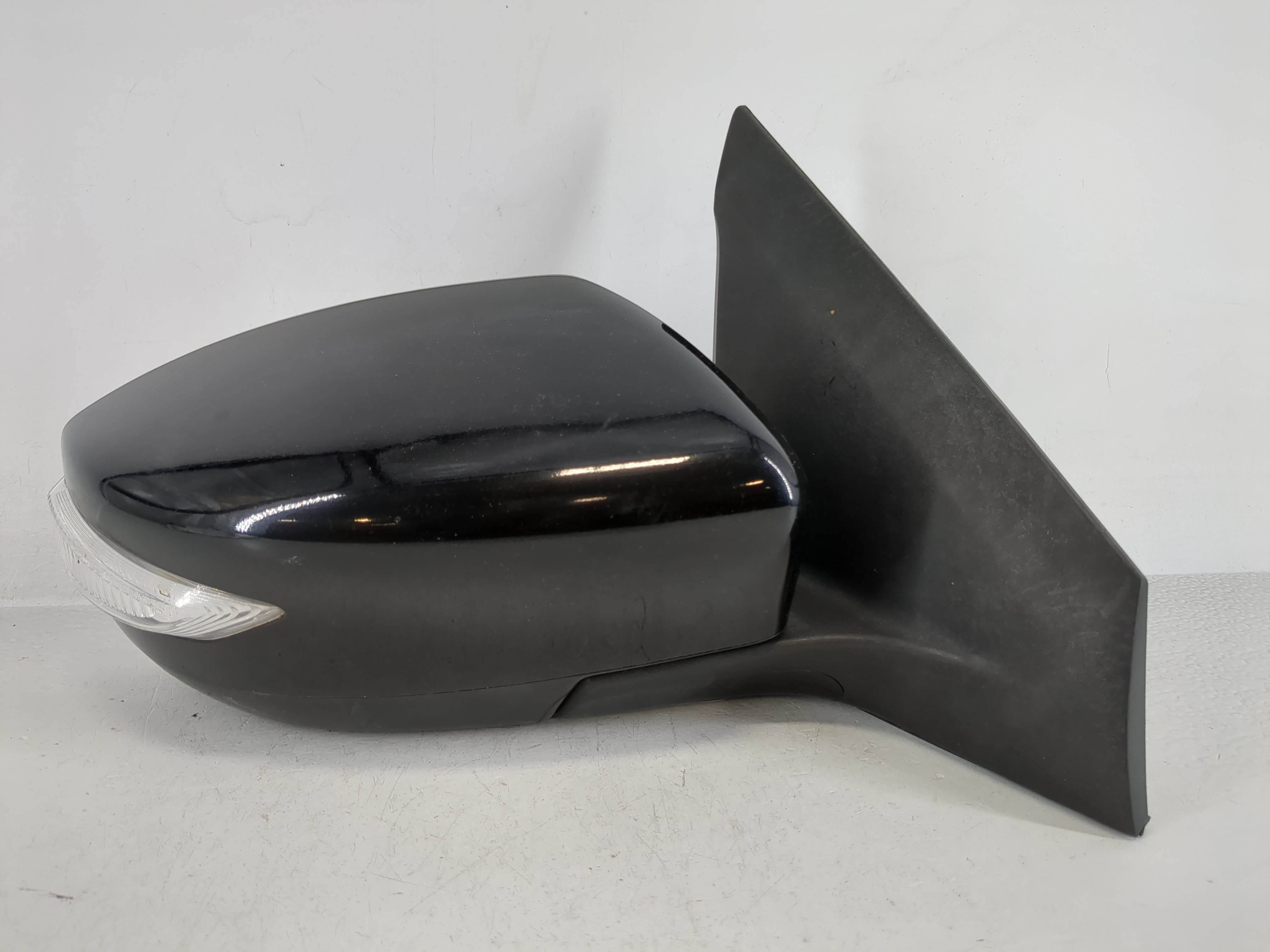 Picture of 2016-2019 Nissan Sentra Passenger Right Side View Power Door Mirror 1166053