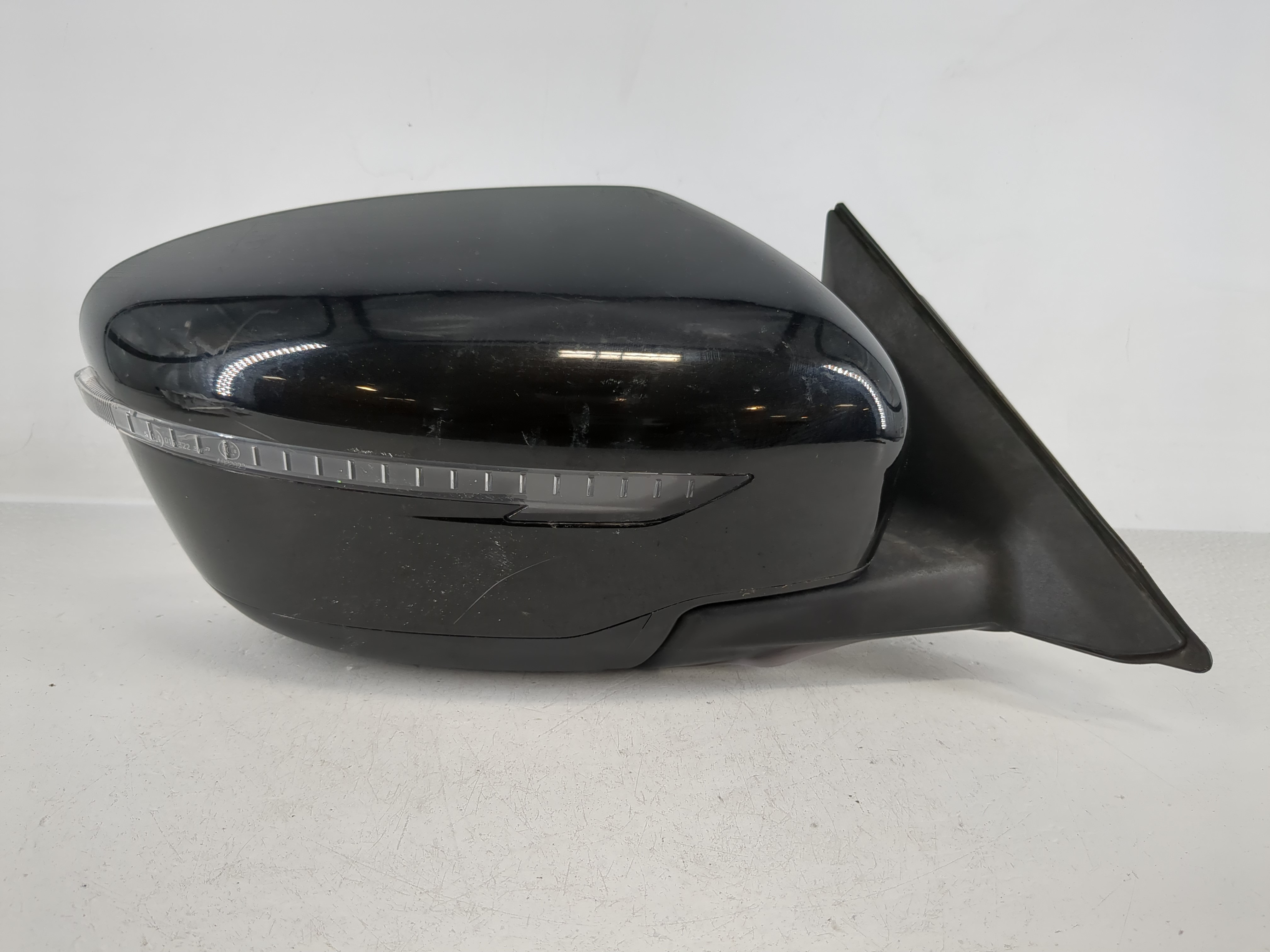 Picture of 2017-2020 Nissan Rogue Passenger Right Side View Power Door Mirror Black 1166100