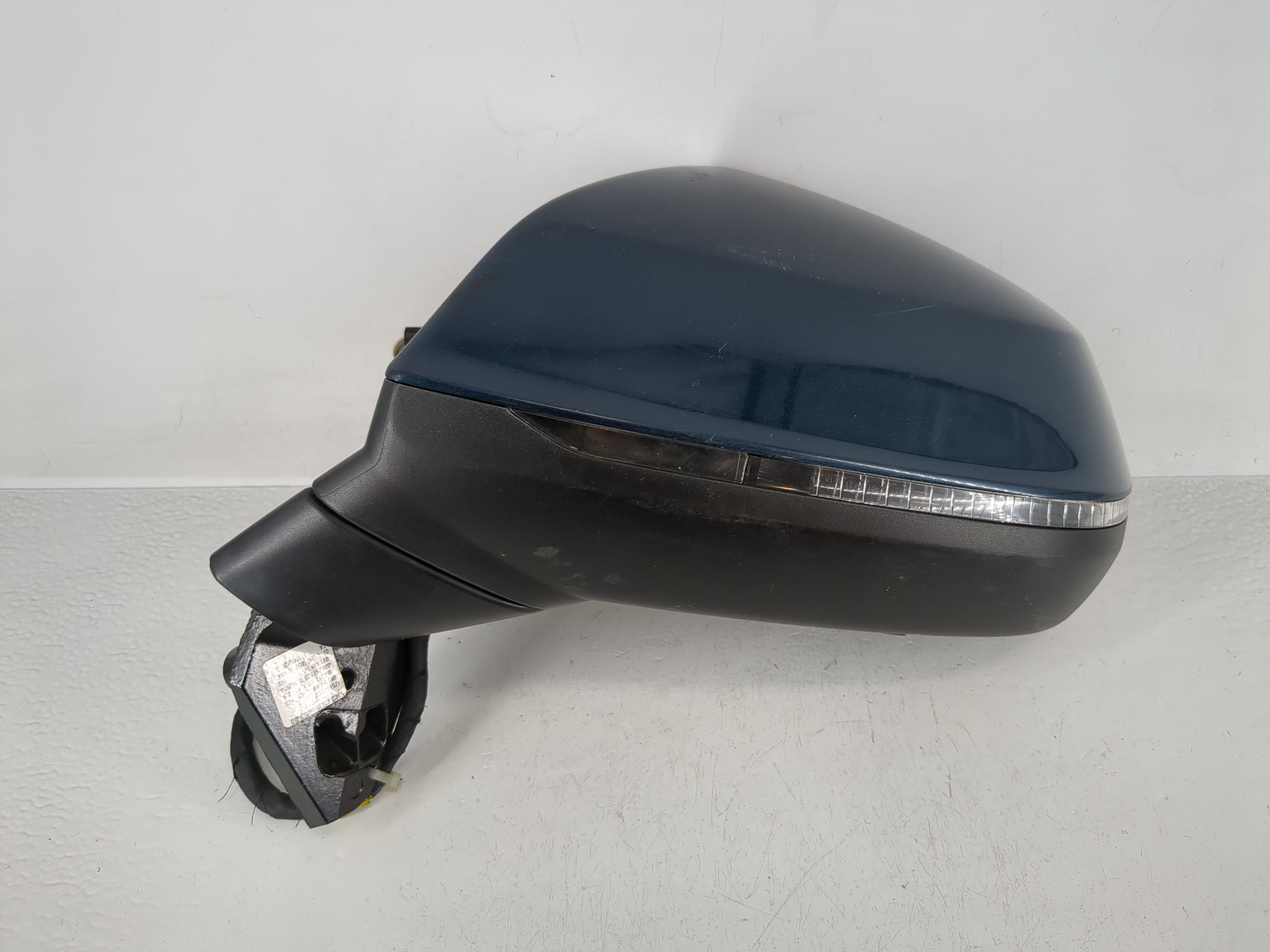 Picture of 2017-2019 Audi Q7 Driver Left Side View Power Door Mirror Dark Blue 1166114