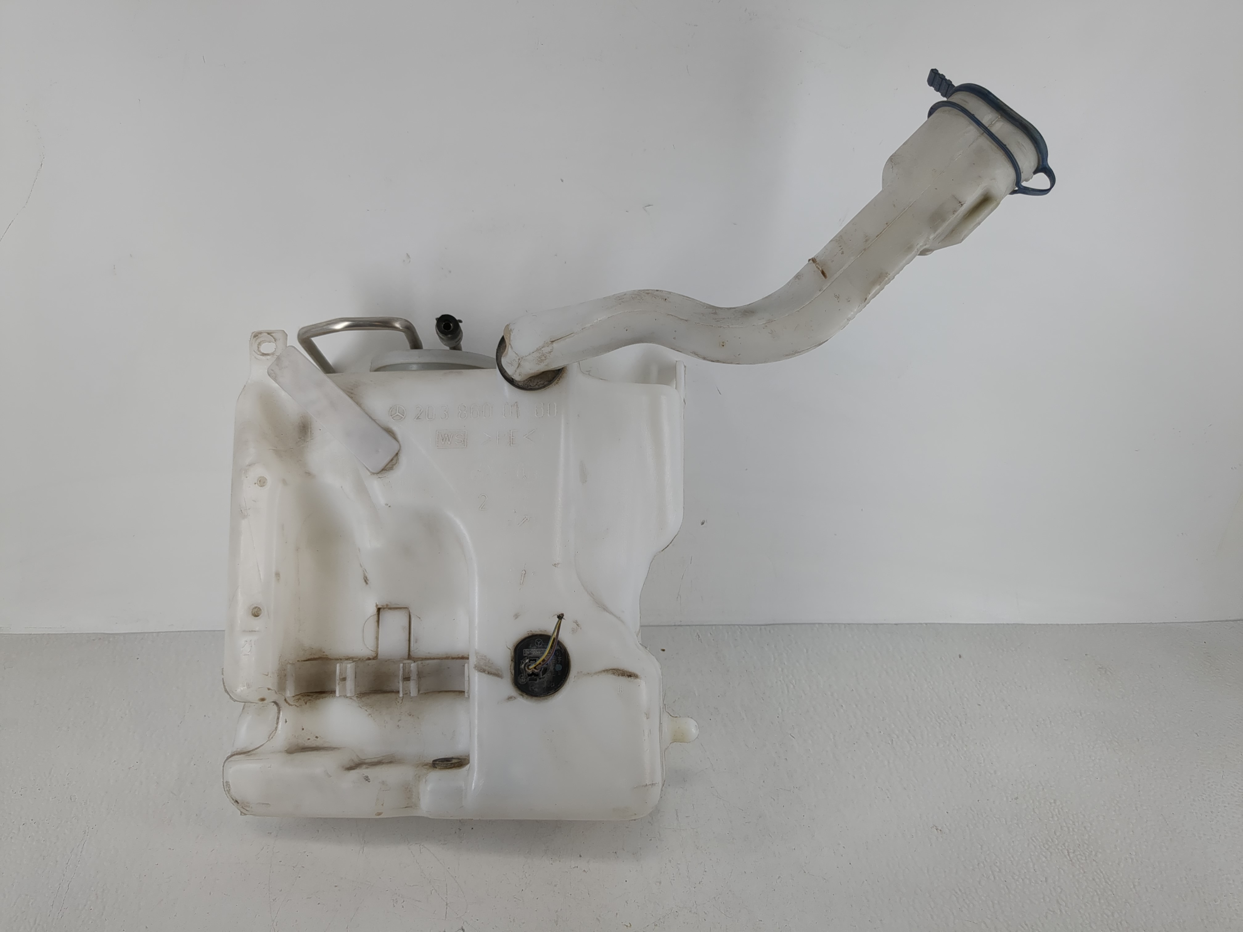 2002 Mercedes-benz C230 Windshield Washer Fluid Reservoir Bottle Oem 1166124 - Oemusedautoparts1.com