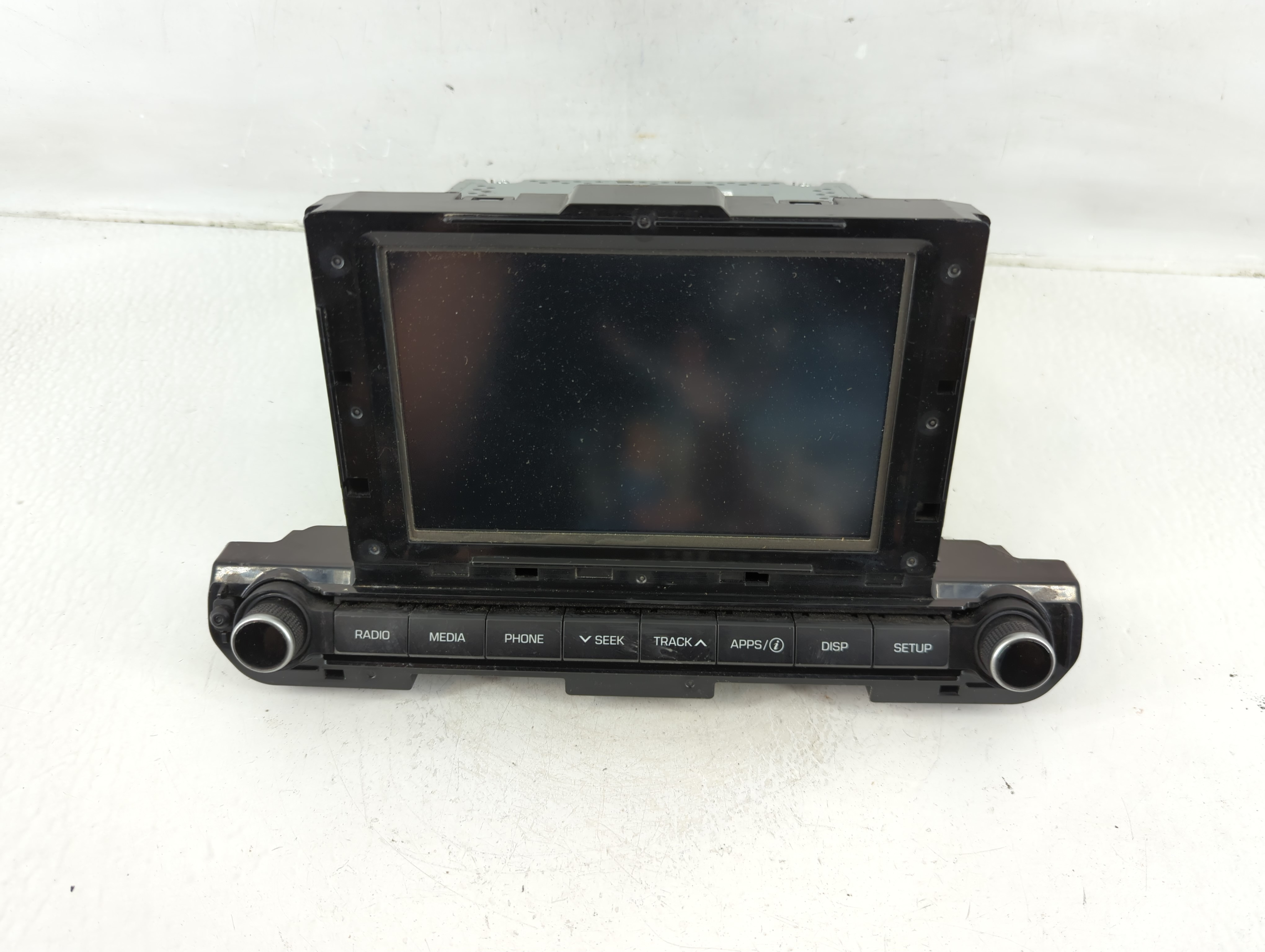 2017-2018 Hyundai Elantra Am Fm Cd Player Radio Receiver 1166169 - Oemusedautoparts1.com