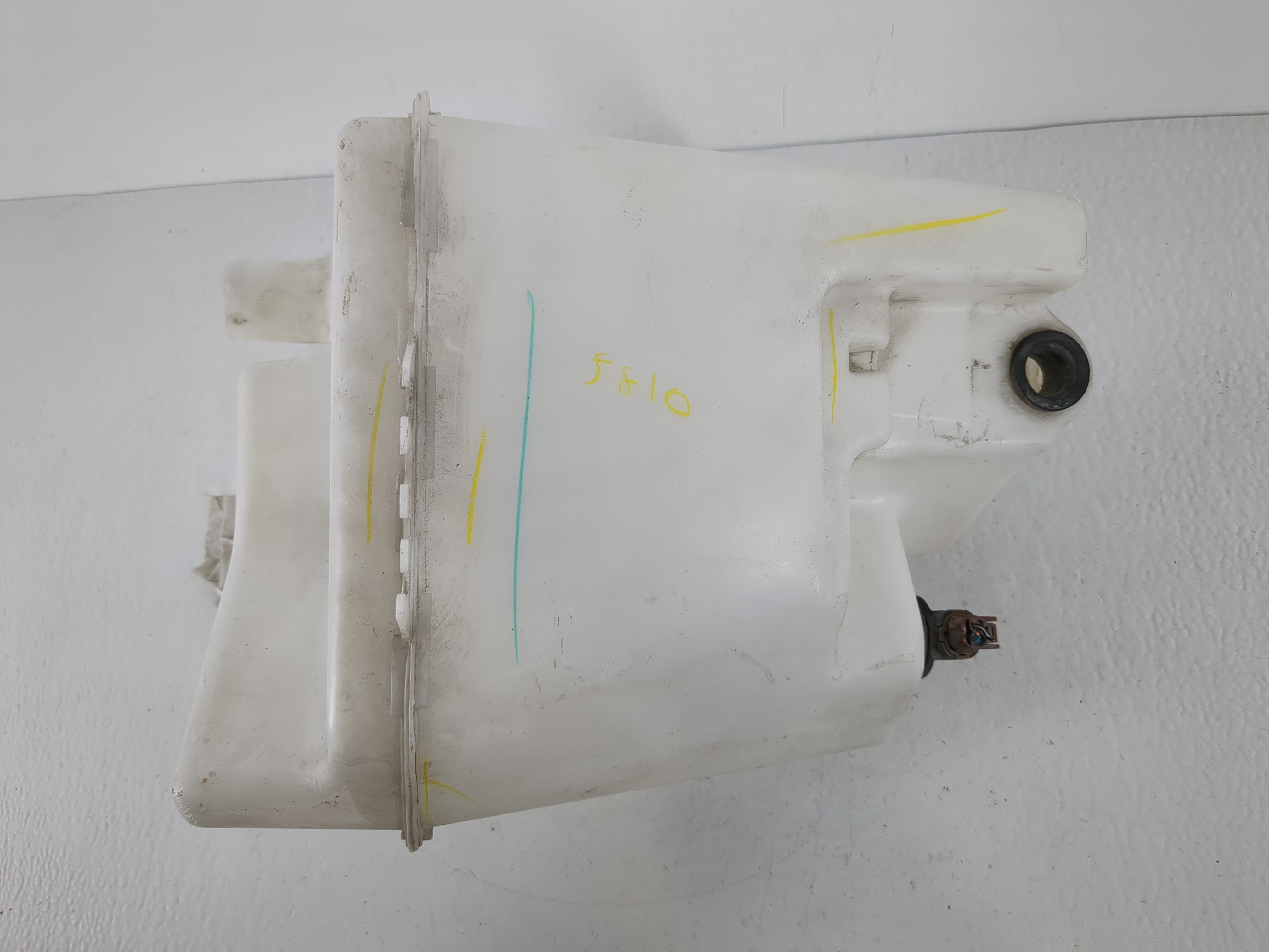 2013-2015 Nissan Sentra Windshield Washer Fluid Reservoir Bottle Oem 1166194 - Oemusedautoparts1.com