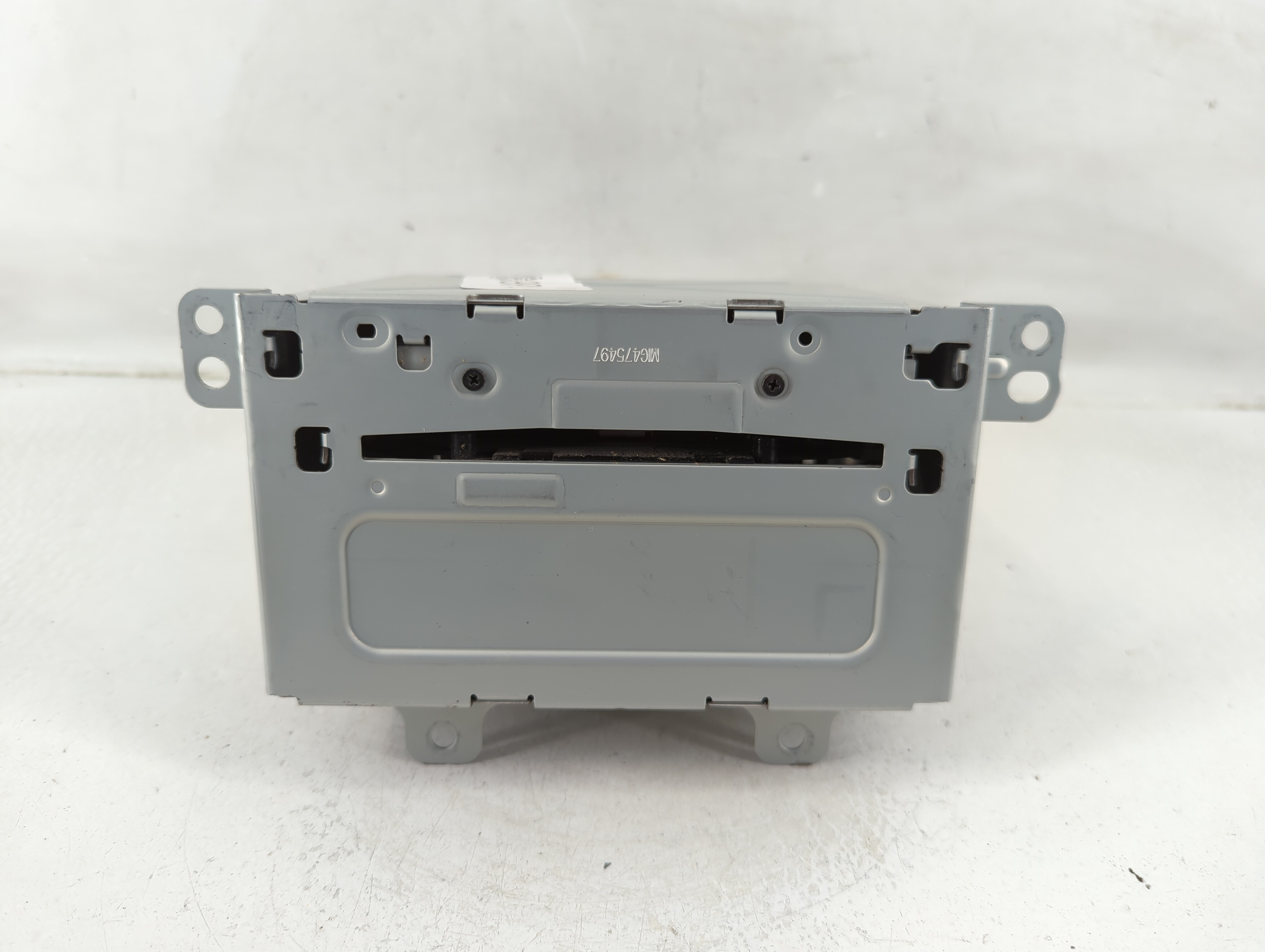 2015-2016 Chevrolet Cruze Am Fm Cd Player Radio Receiver 1166238 - Oemusedautoparts1.com