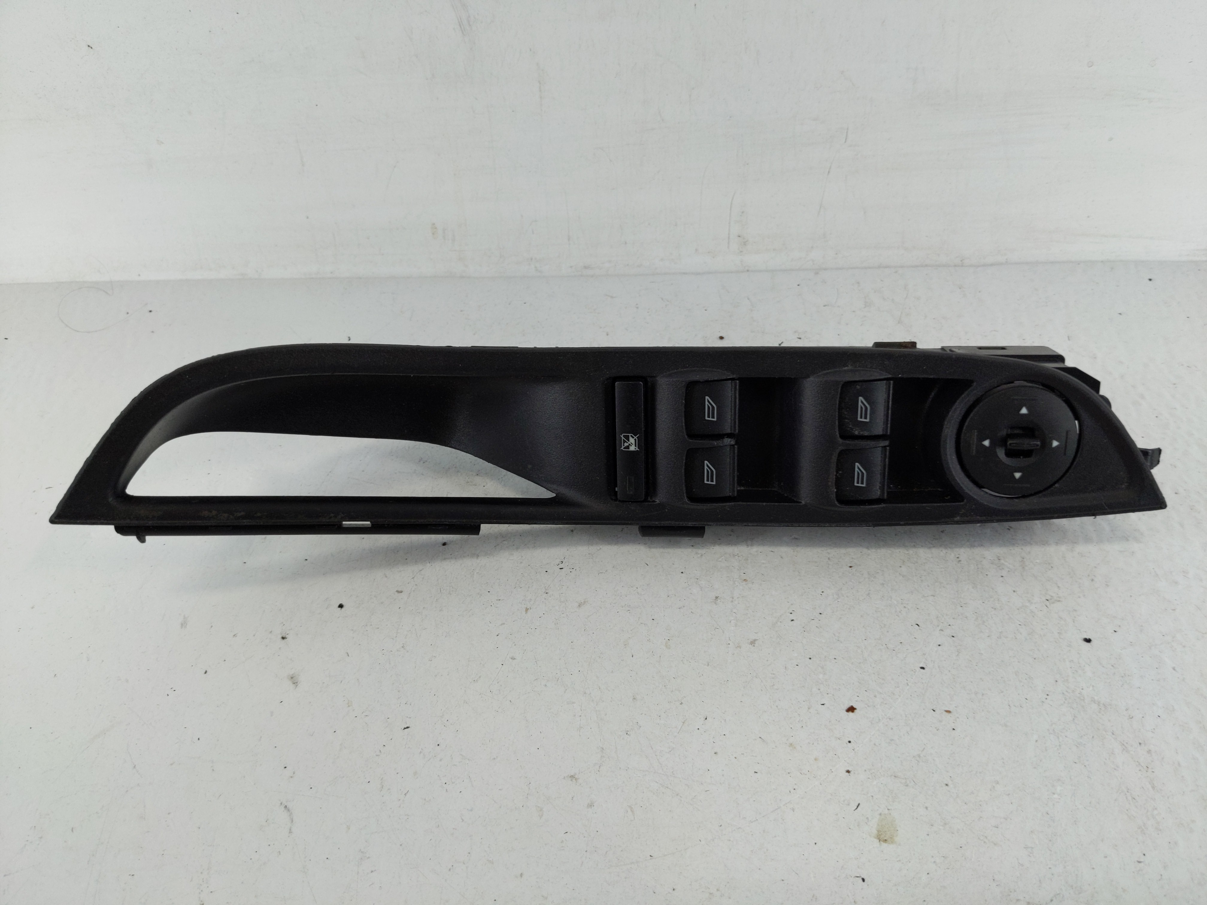 2012-2018 Ford Focus Driver Left Door Master Power Window Switch 1166273 - Oemusedautoparts1.com