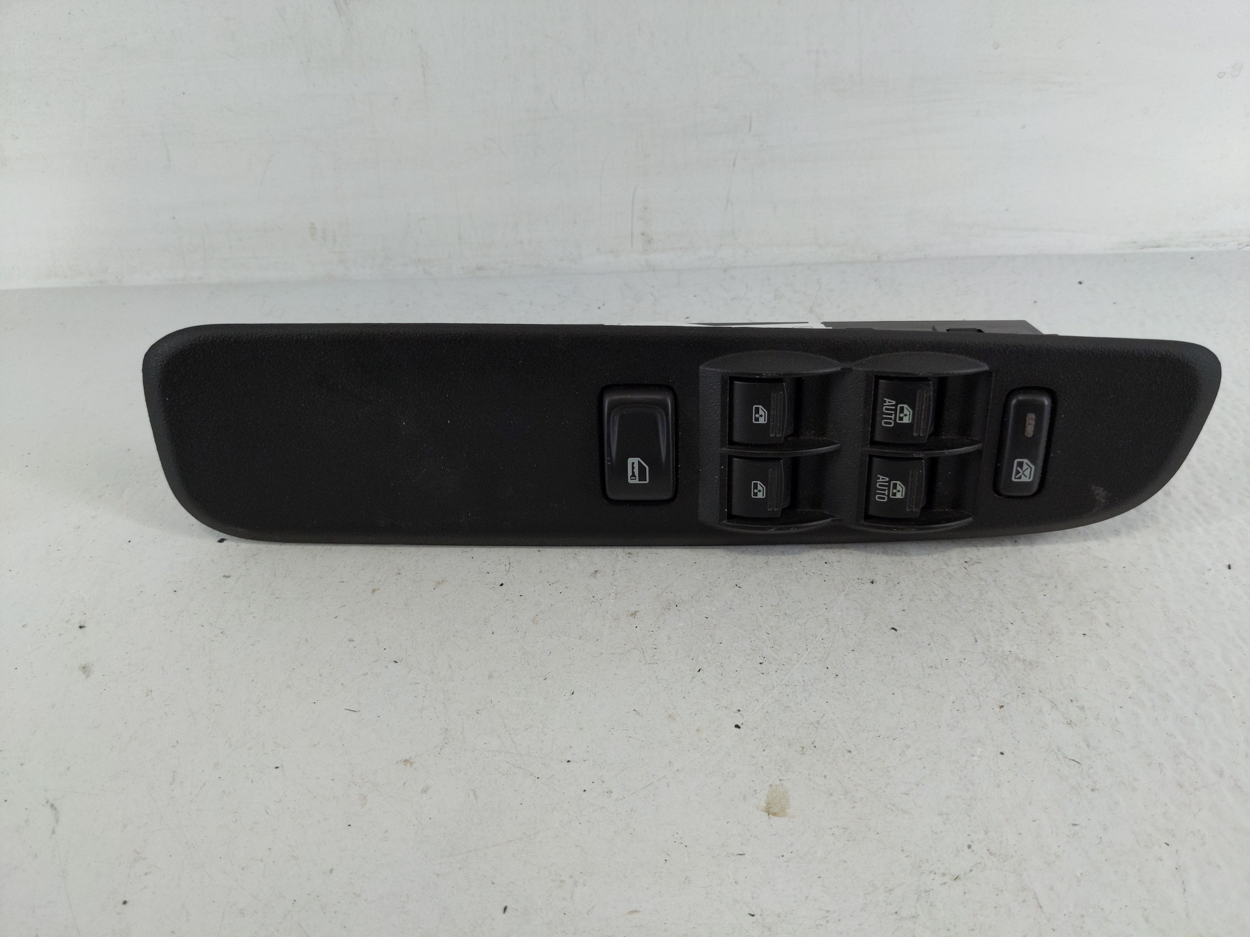 2006-2009 Gmc Envoy Driver Left Door Master Power Window Switch 1166274 - Oemusedautoparts1.com