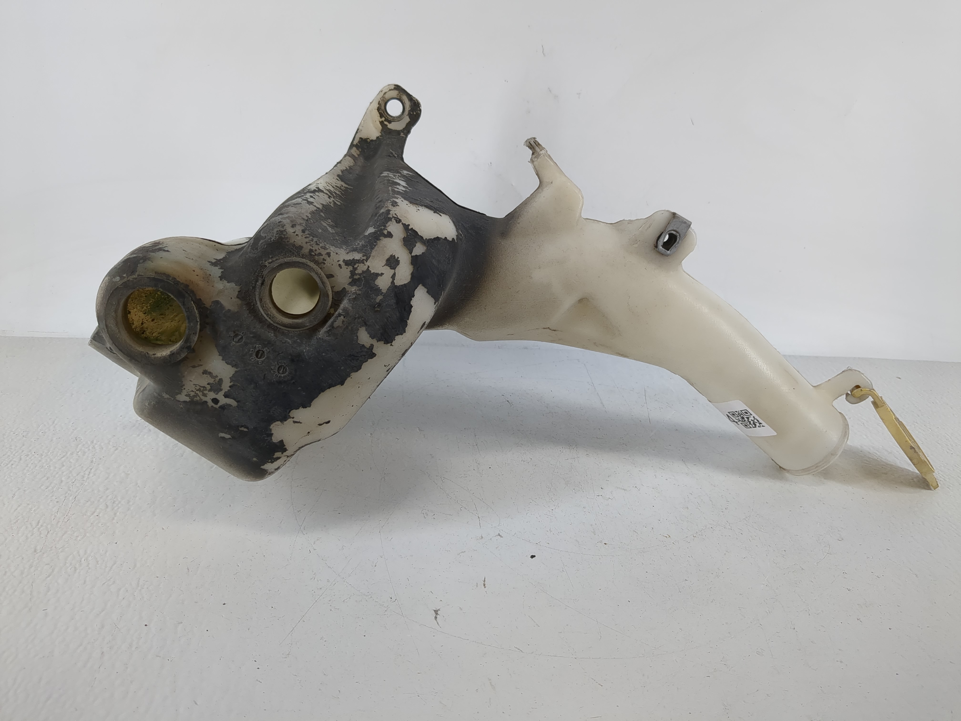 2011-2022 Dodge Charger Windshield Washer Fluid Reservoir Bottle Oem 1166384 - Oemusedautoparts1.com