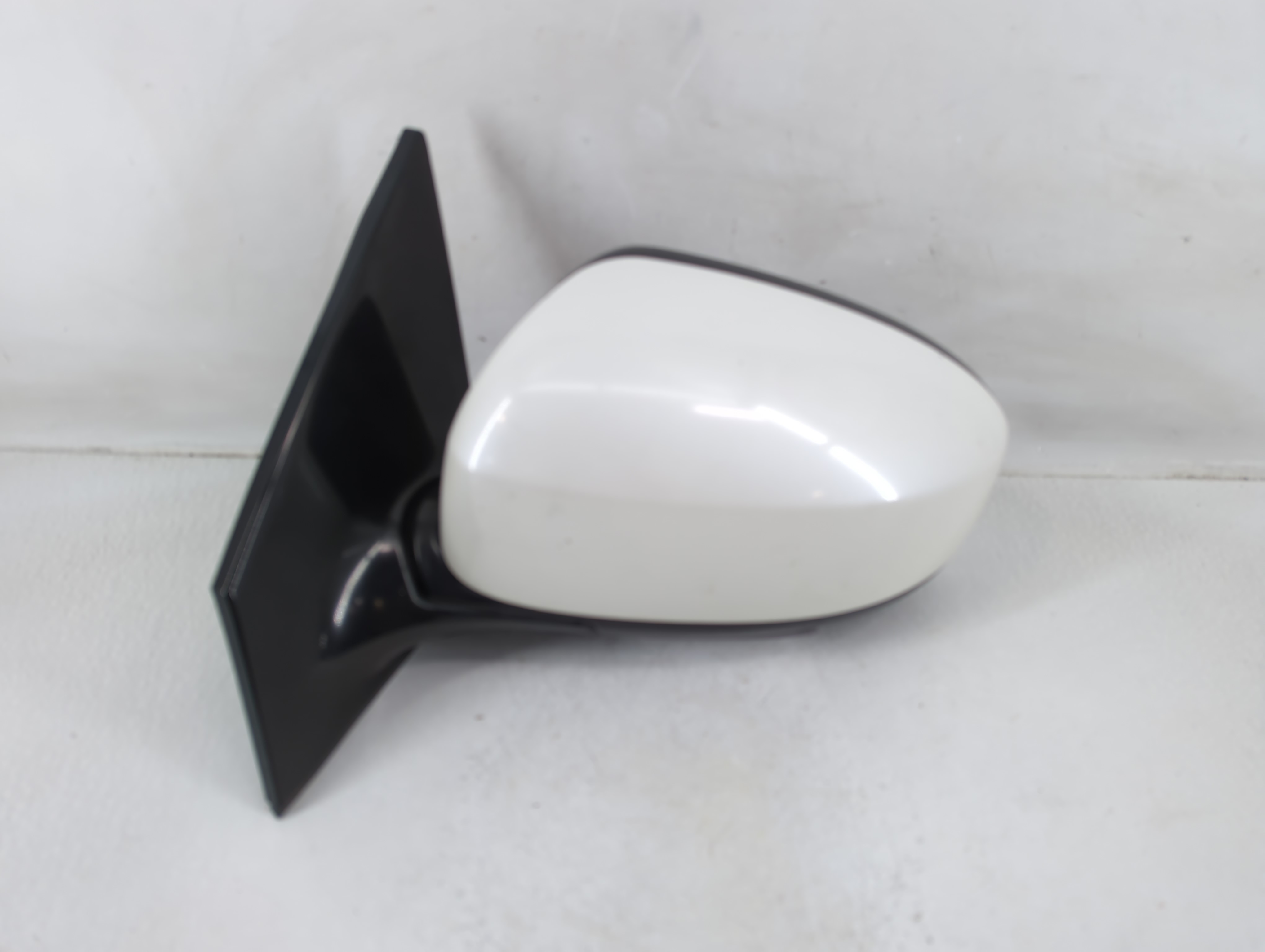 Picture of 2009-2014 Nissan Murano Driver Left Side View Power Door Mirror White 1166437