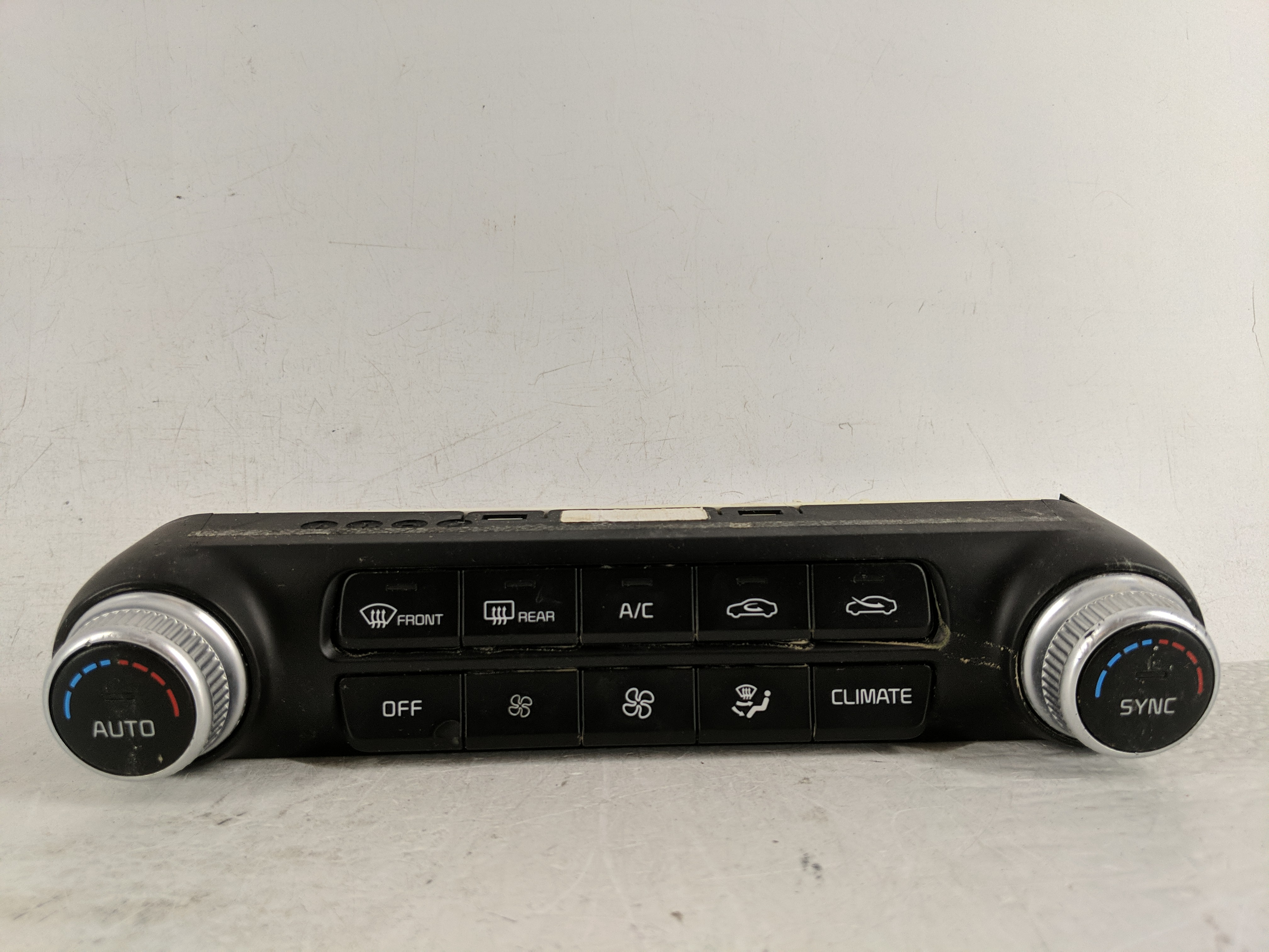 Picture of 2018-2020 Kia Stinger Ac Heater Climate Control 97250-j5xxx|97250-j5000 1166444