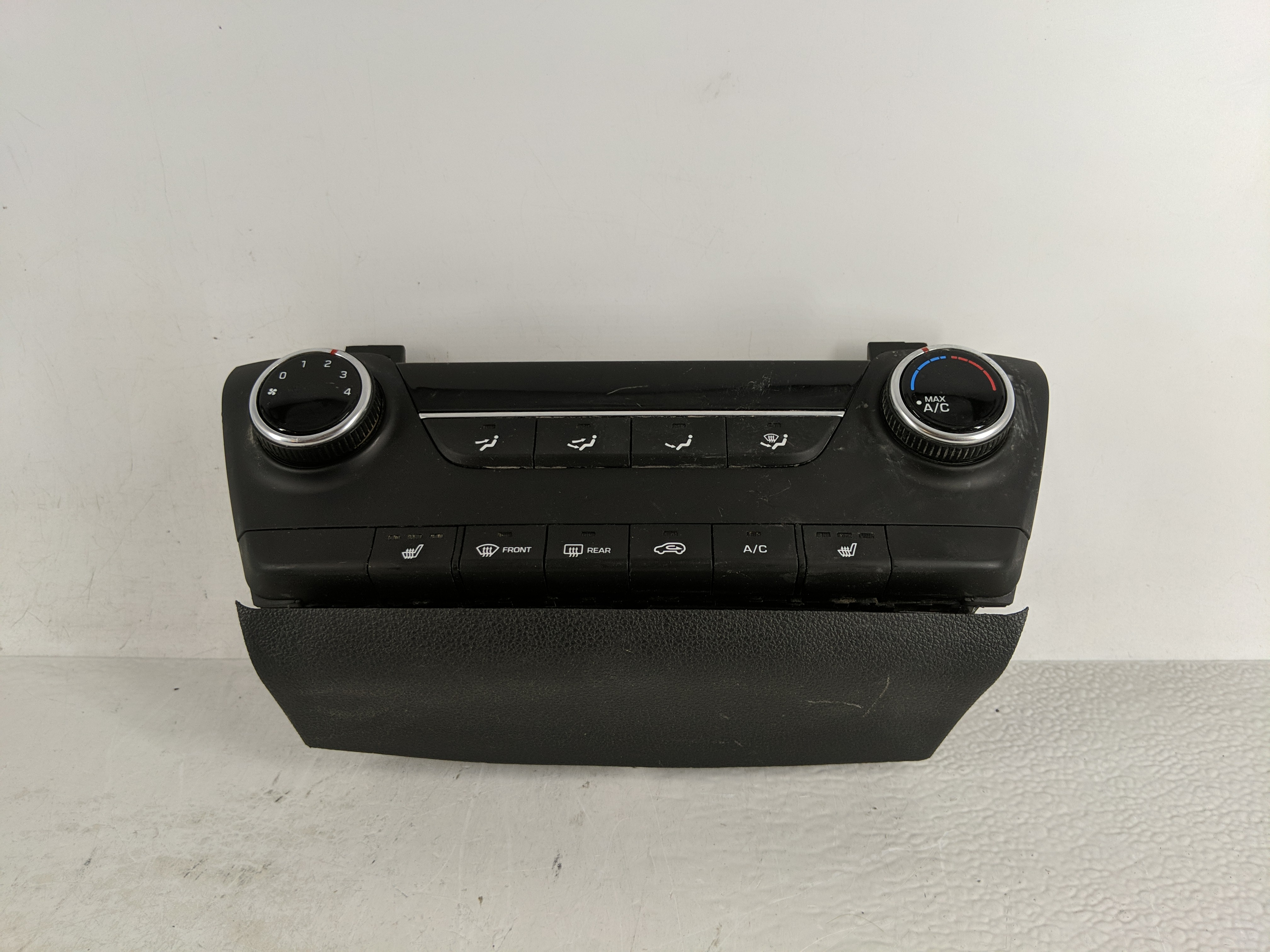 Picture of 2019-2021 Hyundai Tucson Ac Heater Climate Control 97250-d3am0 1166449