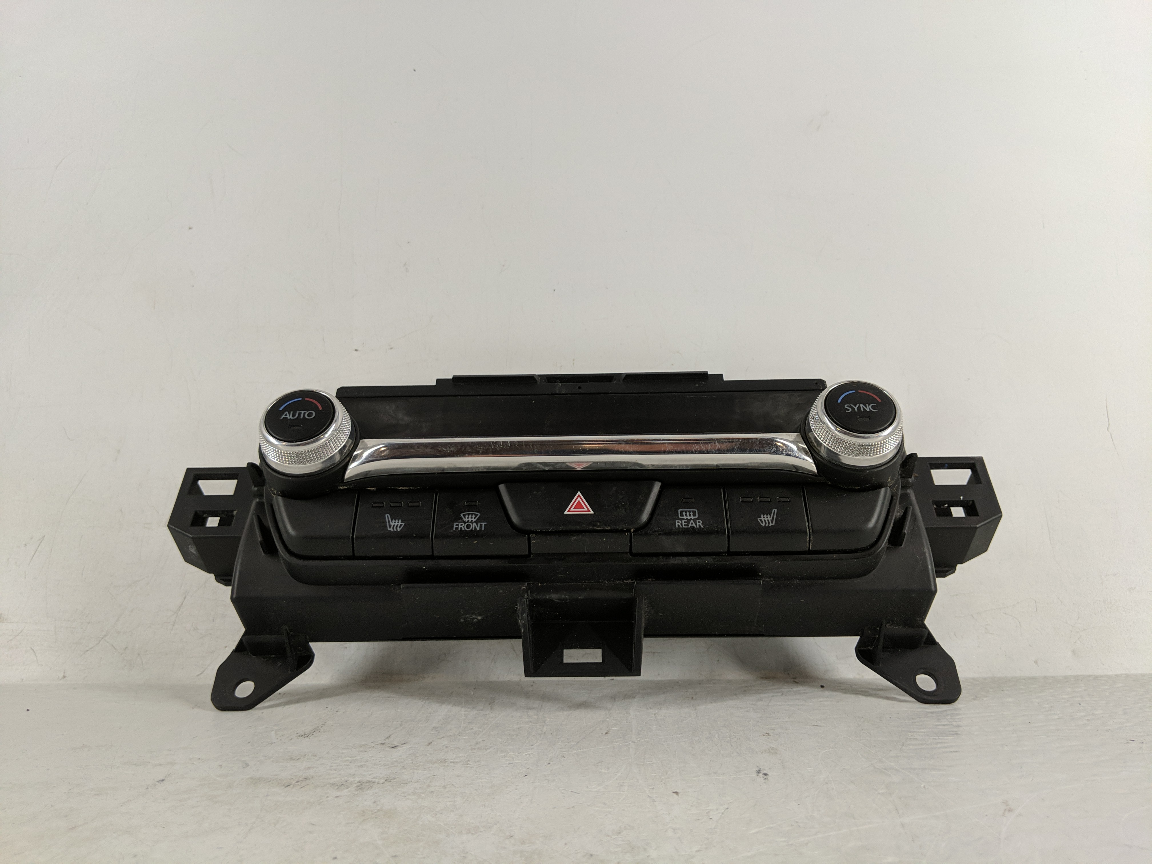 Picture of 2020-2021 Mazda Cx-30 Ac Heater Roof Climate Control 1166451