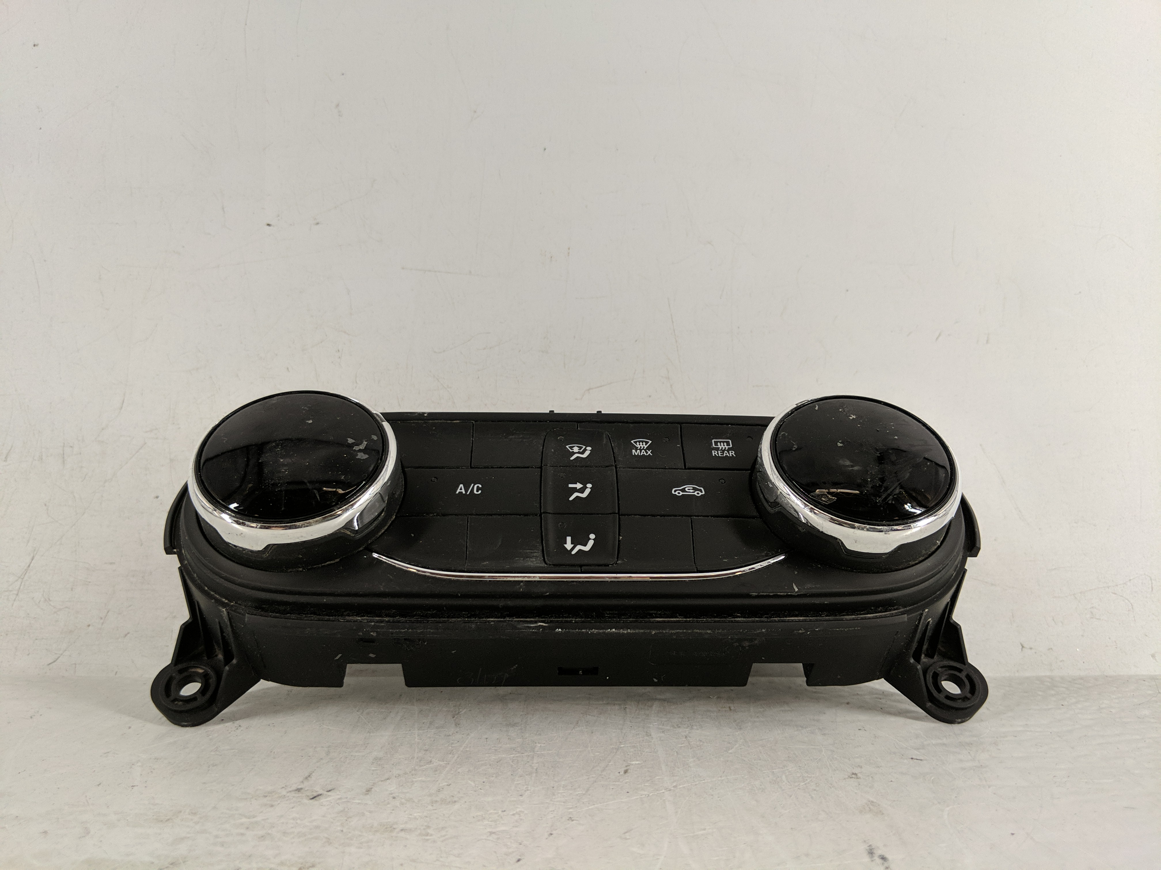 Picture of Chevrolet Trailblazer Ac Heater Roof Climate Control 1166466