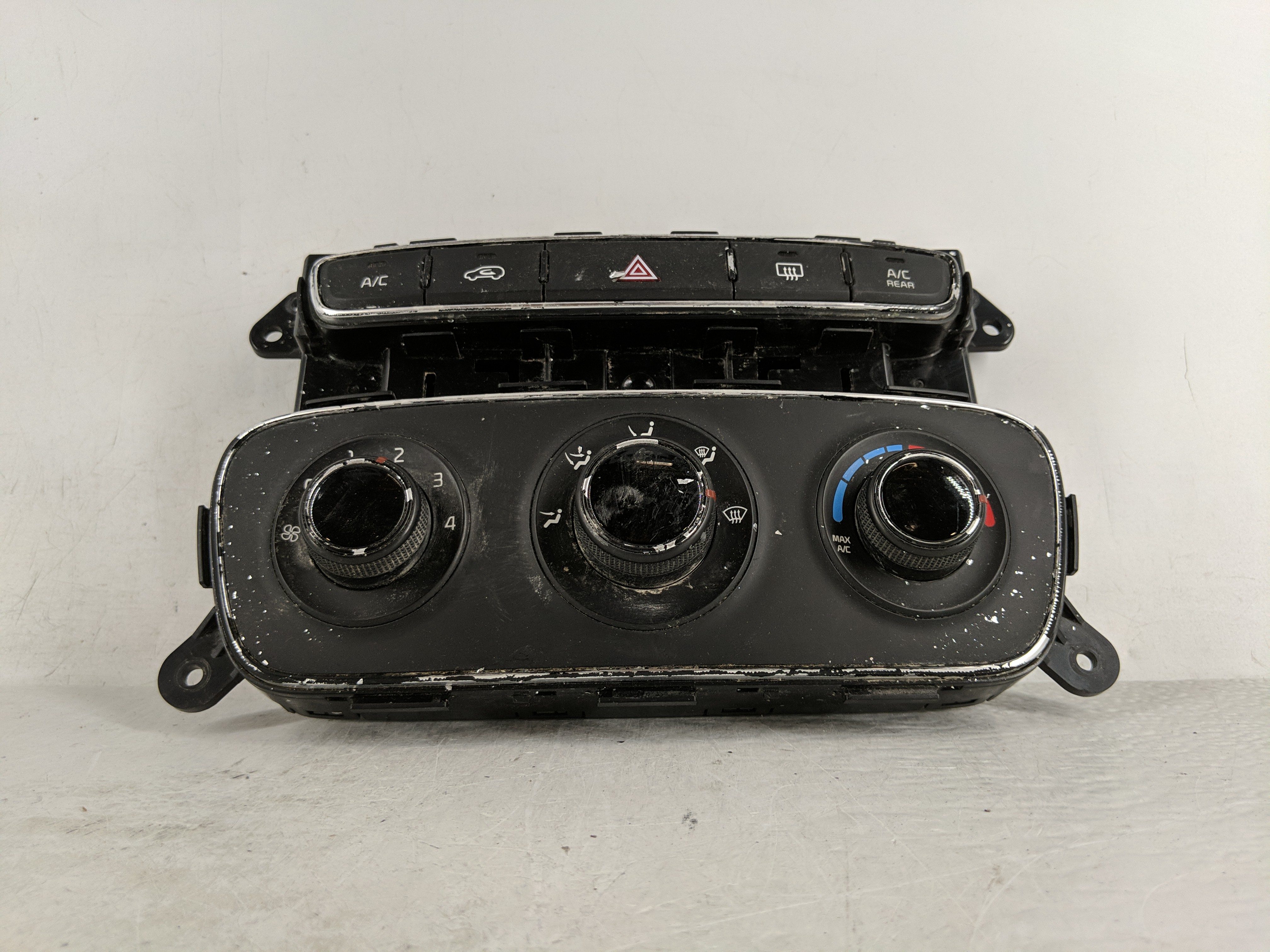 Picture of 2014-2015 Kia Sorento Ac Heater Climate Control 97250-1u265 1166502