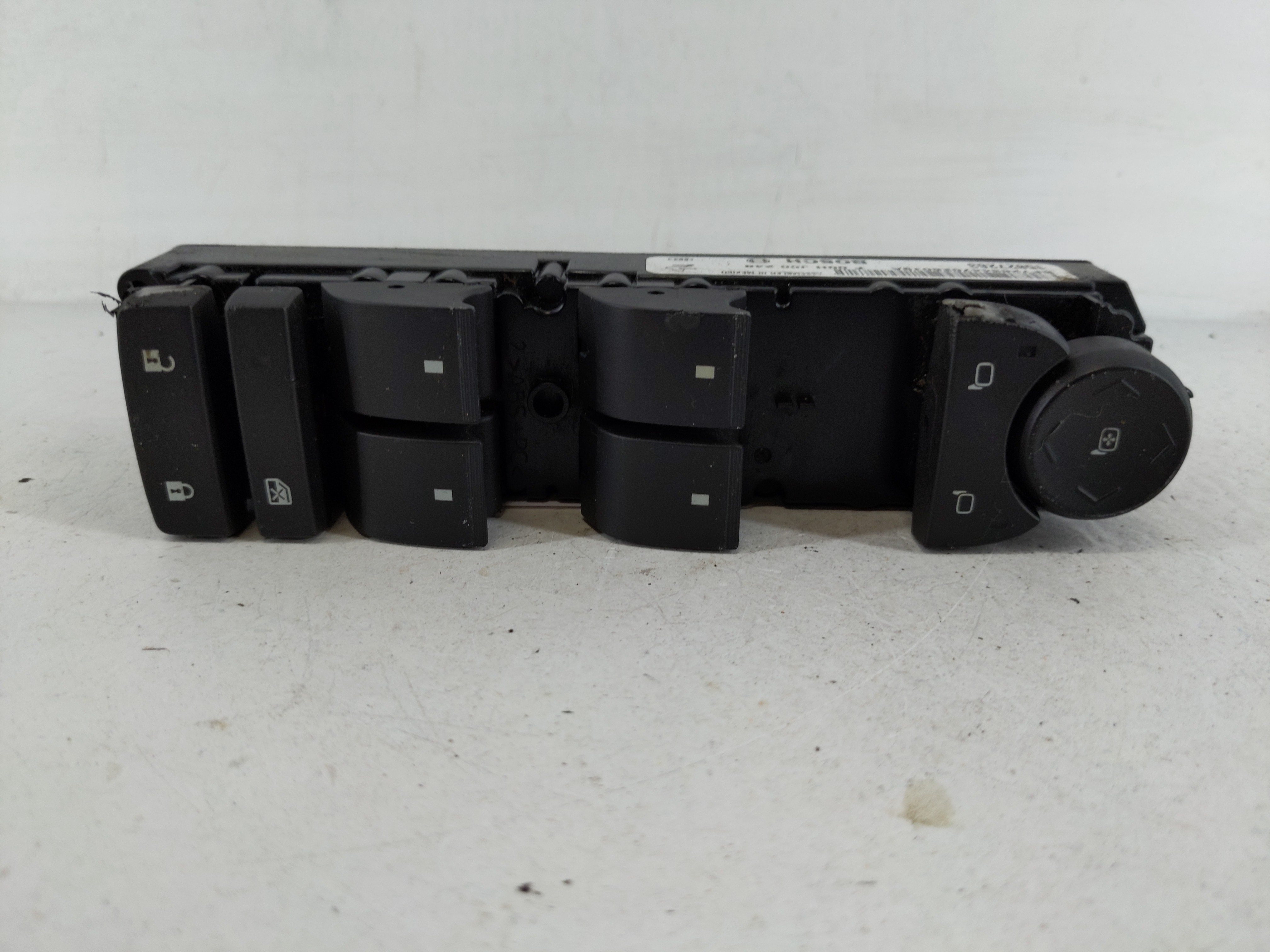 2007-2009 Cadillac Srx Driver Left Door Master Power Window Switch 1166526 - Oemusedautoparts1.com