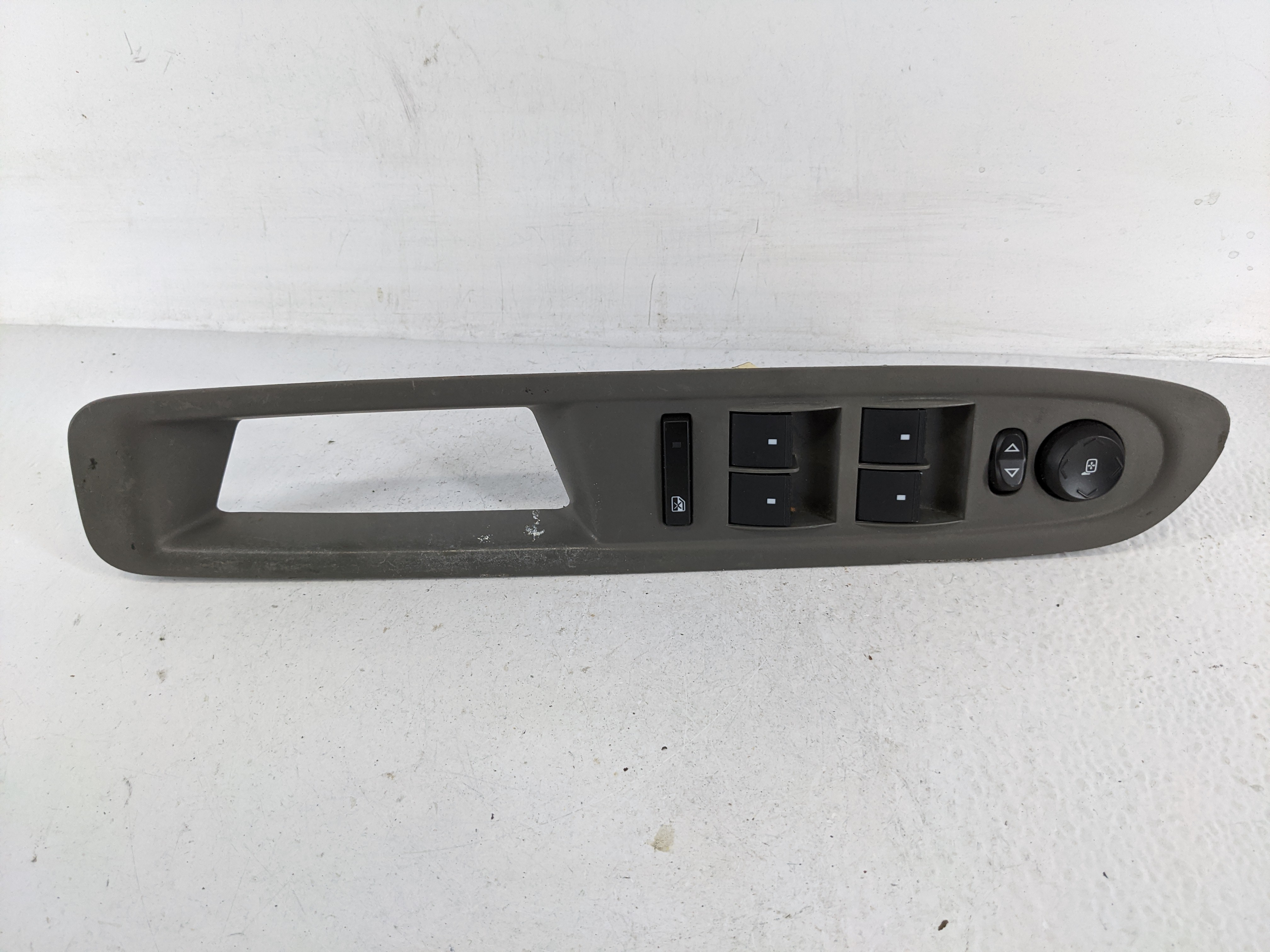 Picture of 2017 Chevrolet Traverse Driver Left Door Master Power Window Switch 1166540