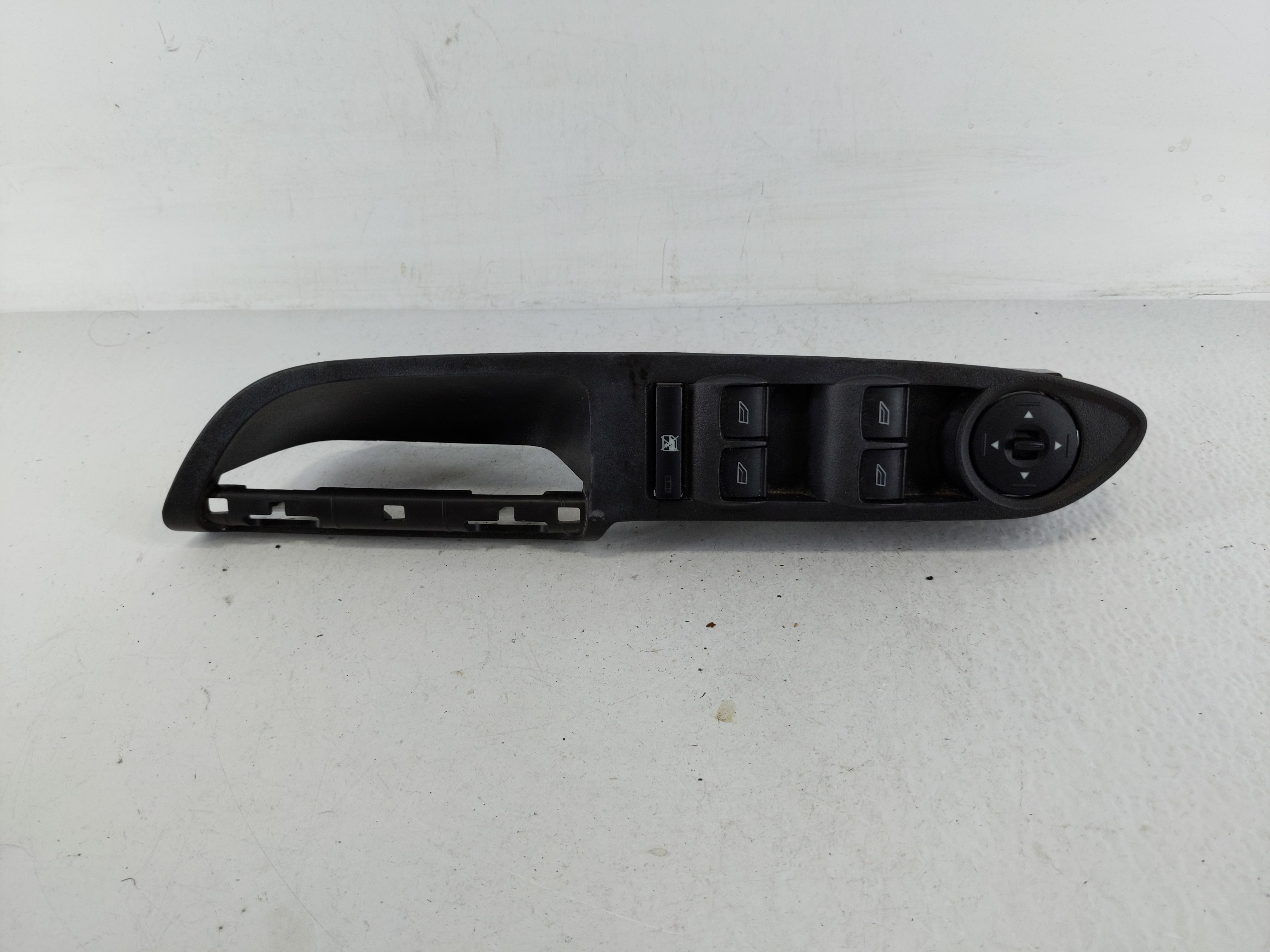 2013-2019 Ford Escape Driver Left Door Master Power Window Switch 1166550 - Oemusedautoparts1.com